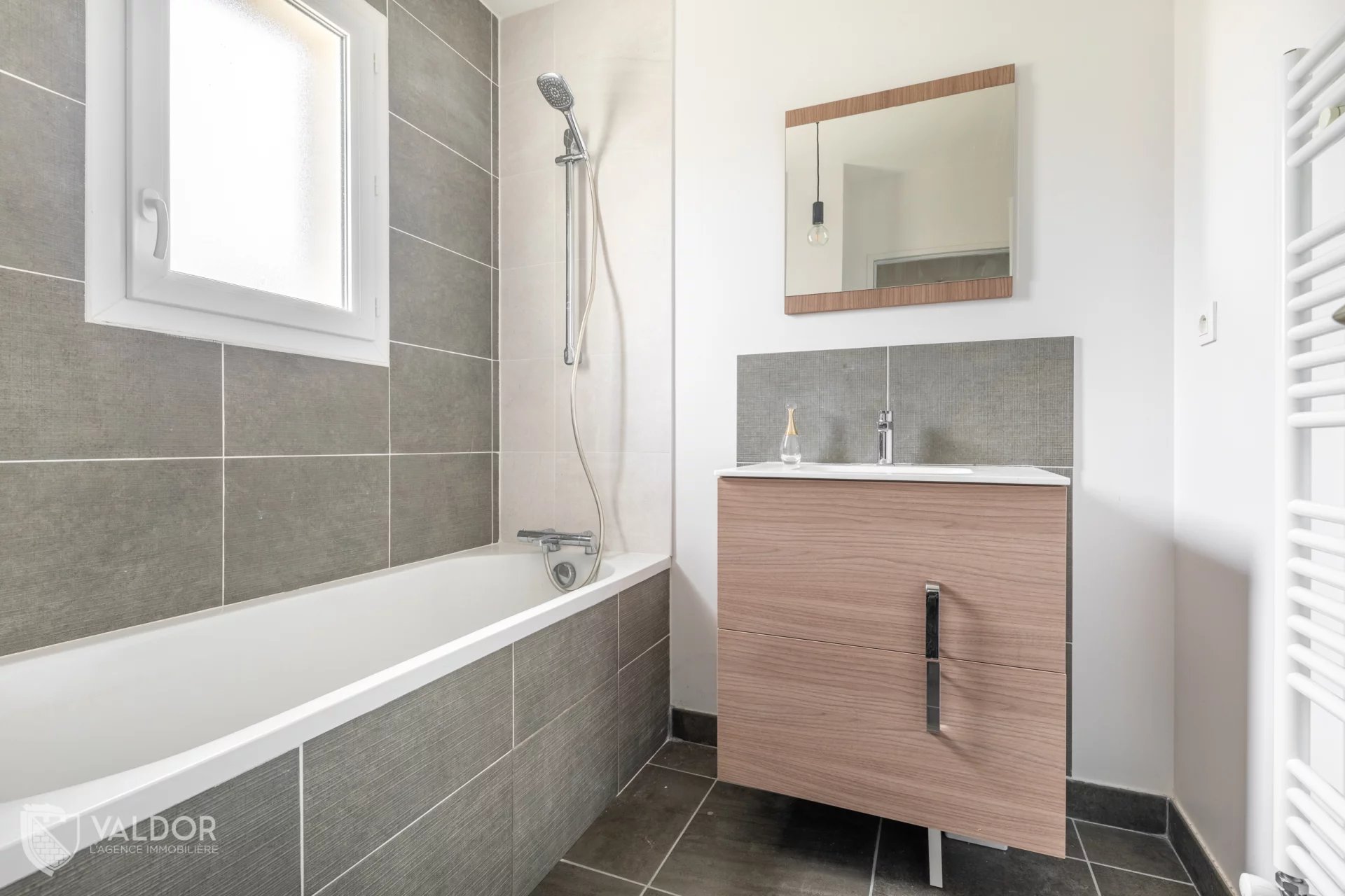 Maison individuelle 4 chambres - Terrain de 700 m²