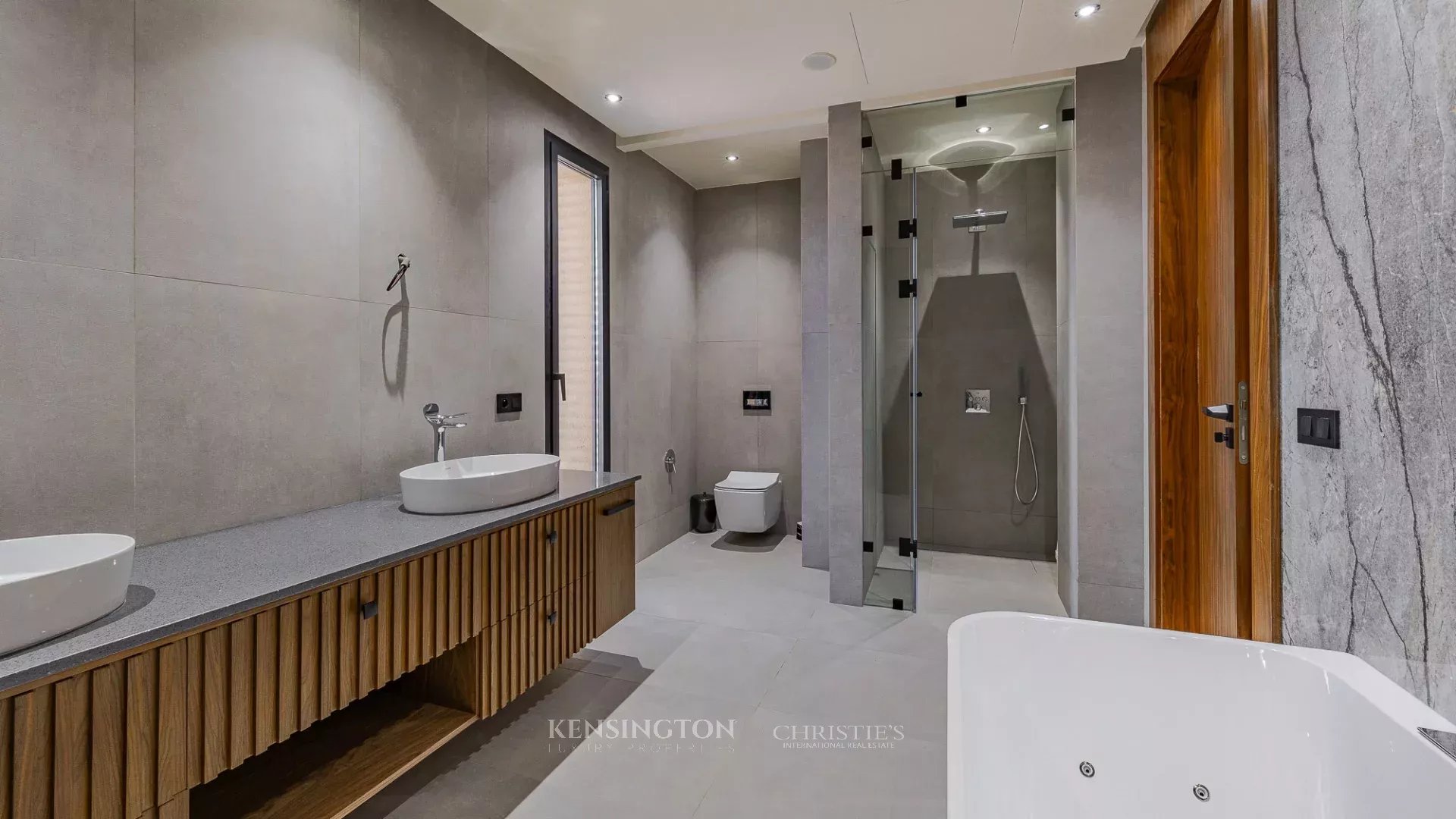 5 Bedroom Villa/Townhouse's Image 26