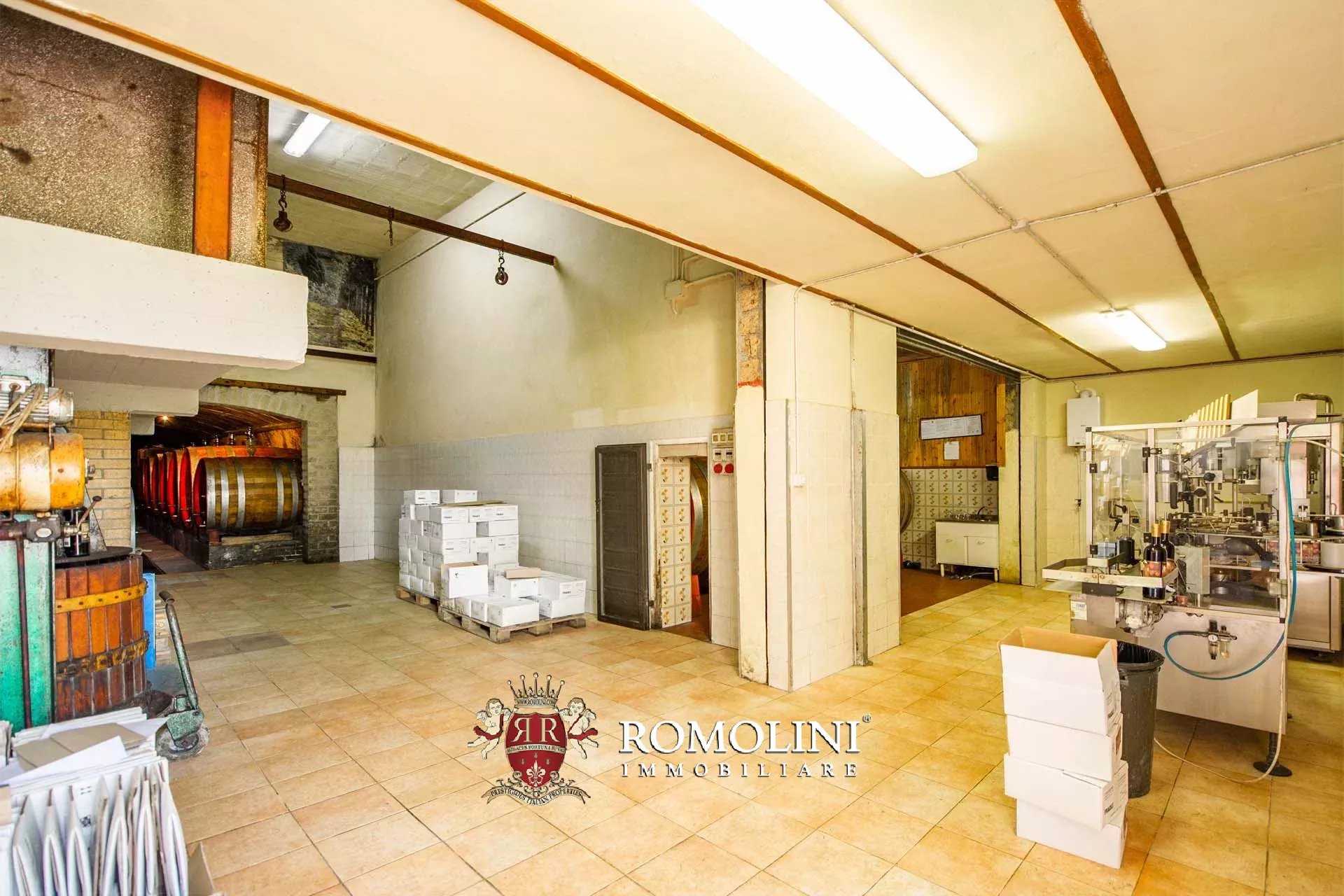 2 Bedroom Vineyard's Image 22