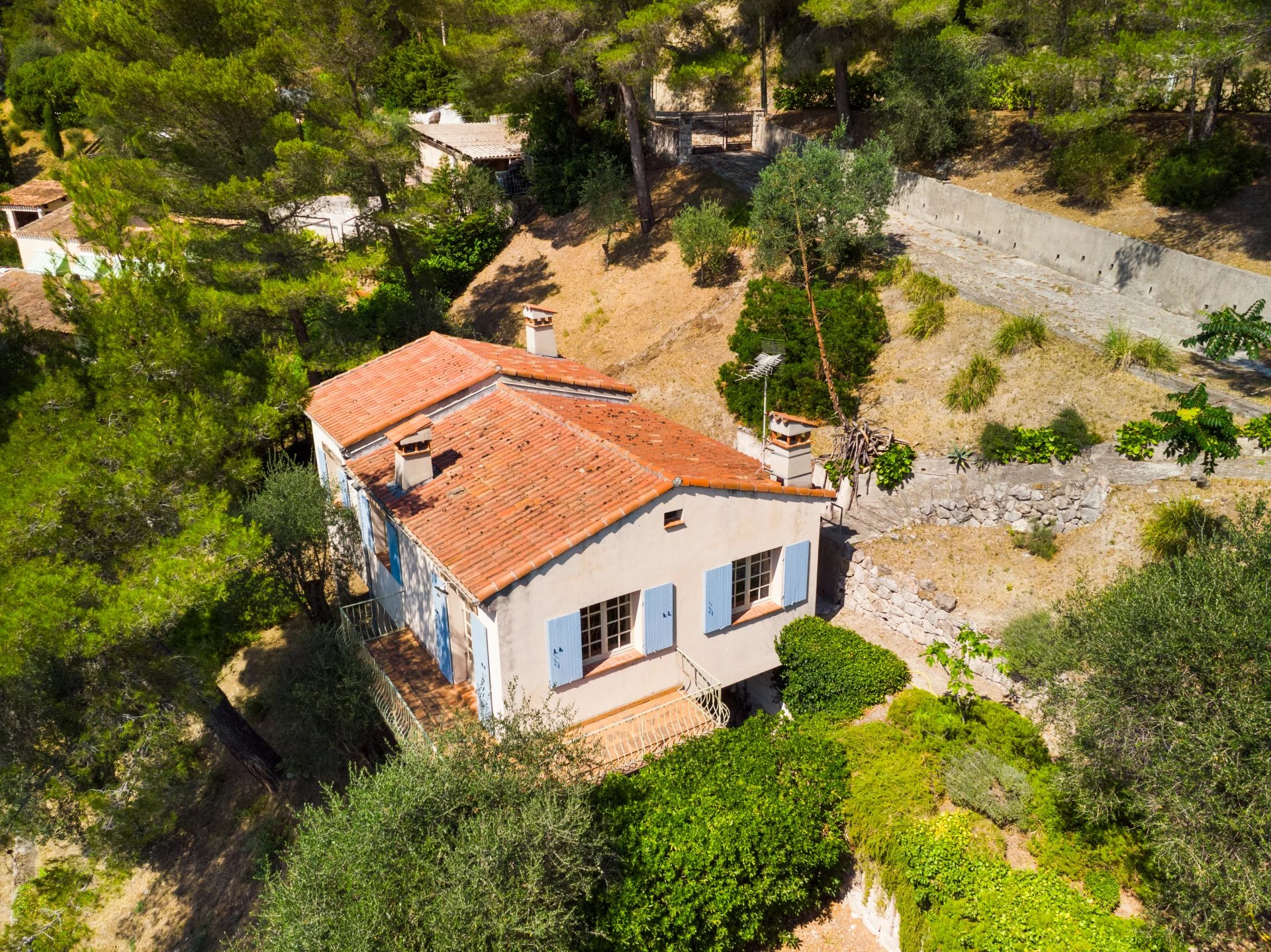 Très belle maison avec un grand potentiel