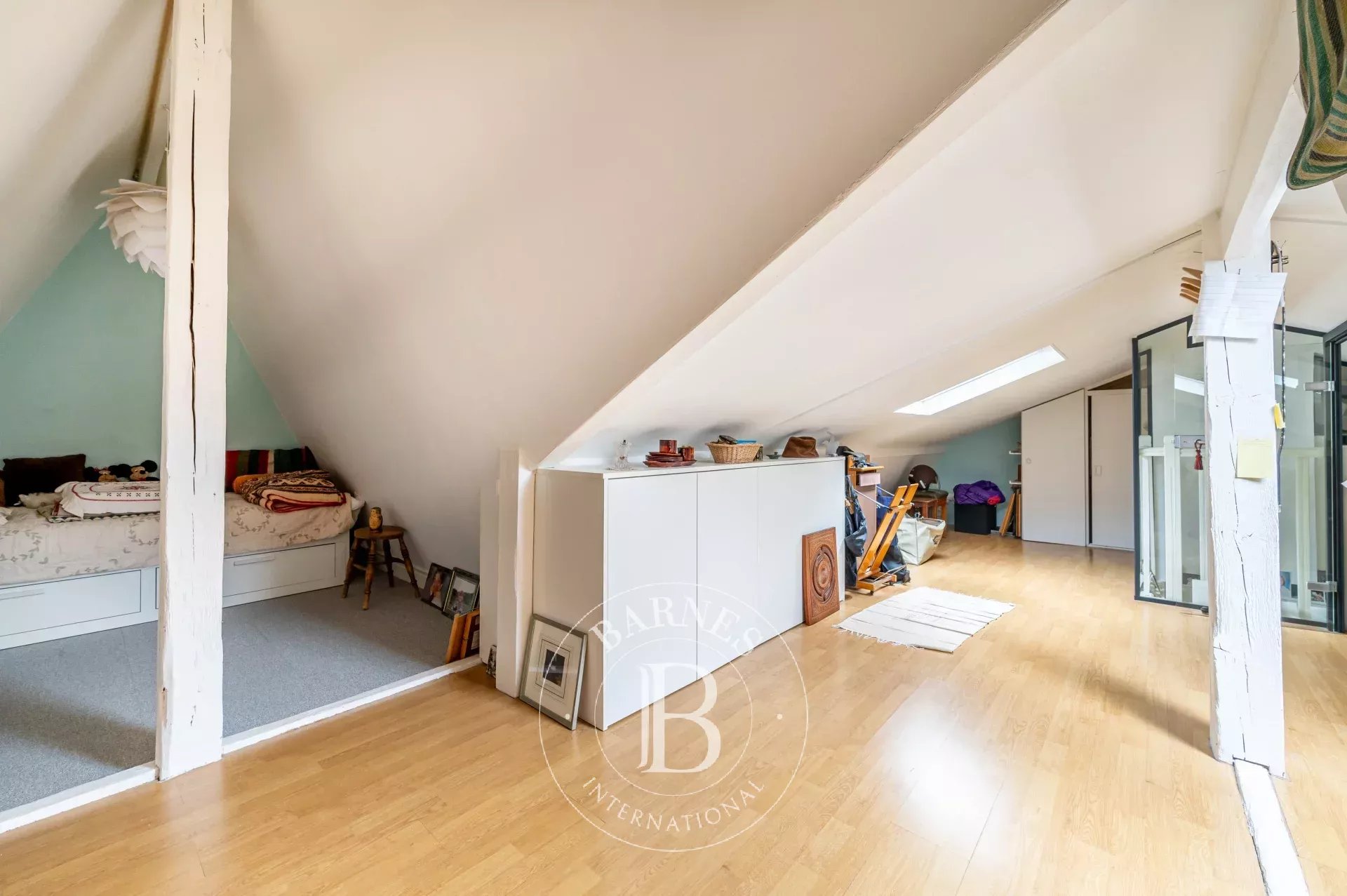 Neuilly Chézy-Borghèse - 2-bed duplex apartment in a former townhouse - Charming and atypical - Quiet, leafy surroundings - picture 17