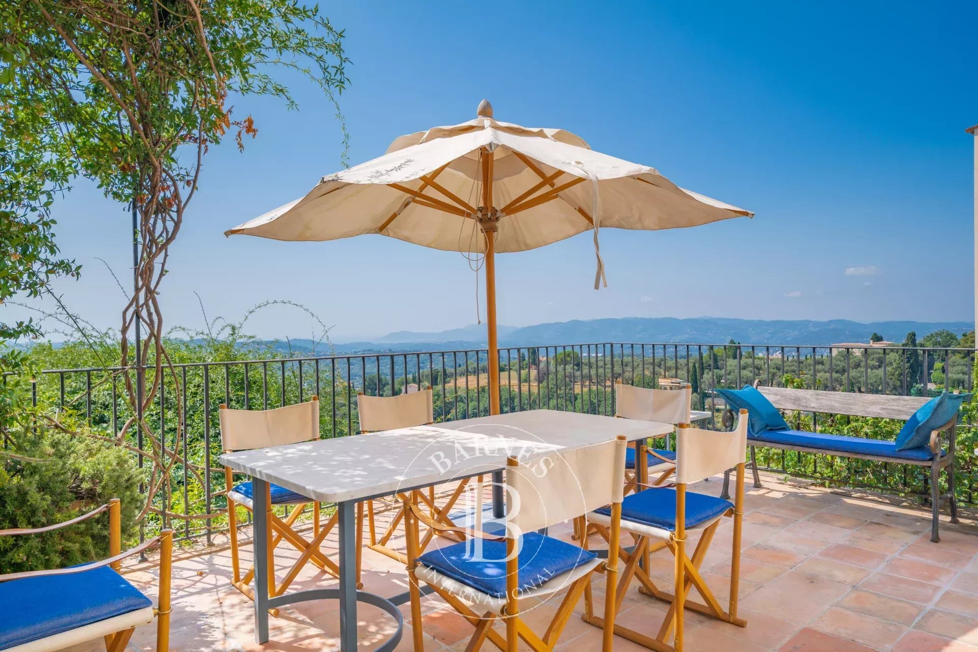 Ev Châteauneuf-Grasse