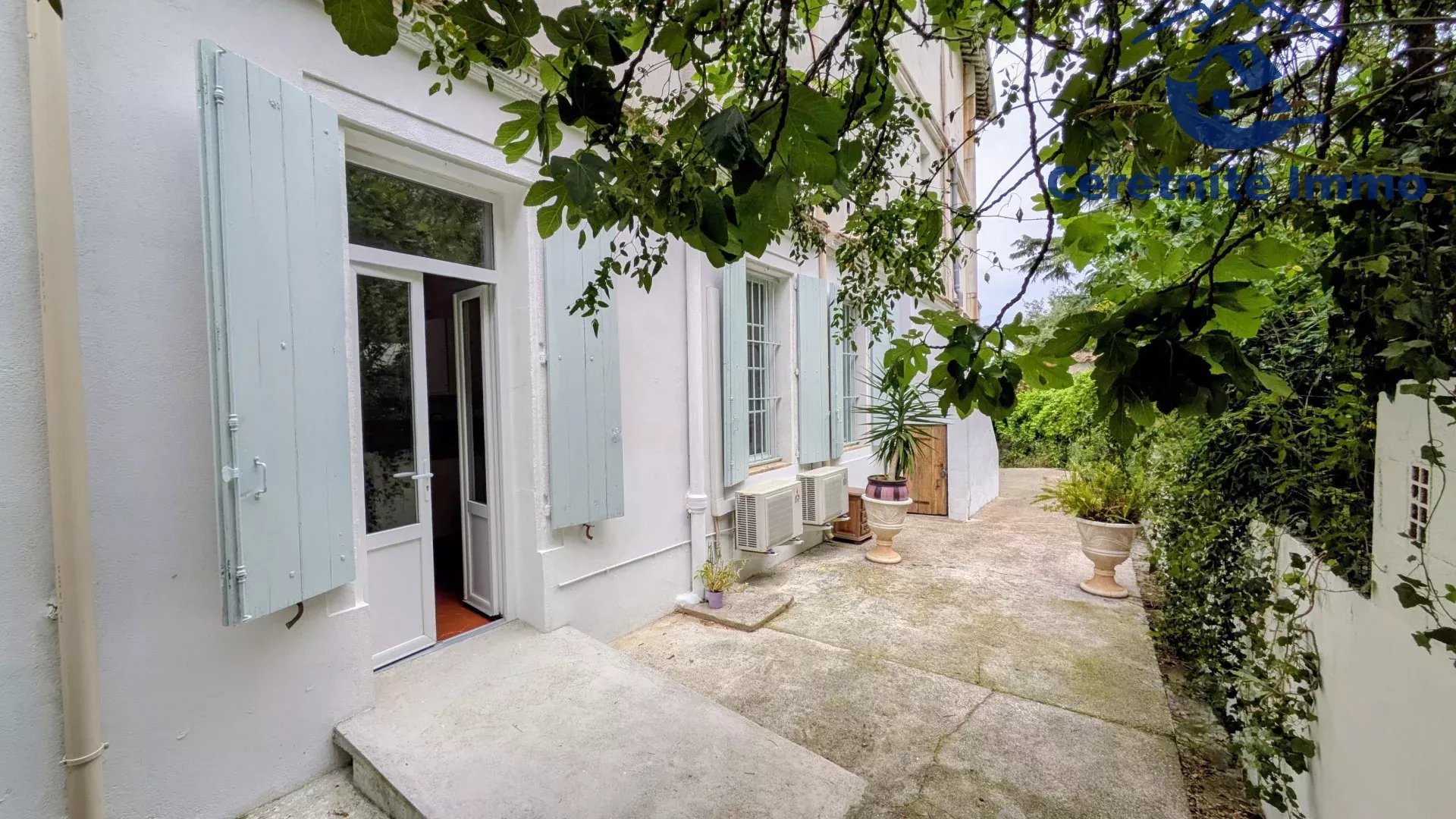 Agence immobilière de 