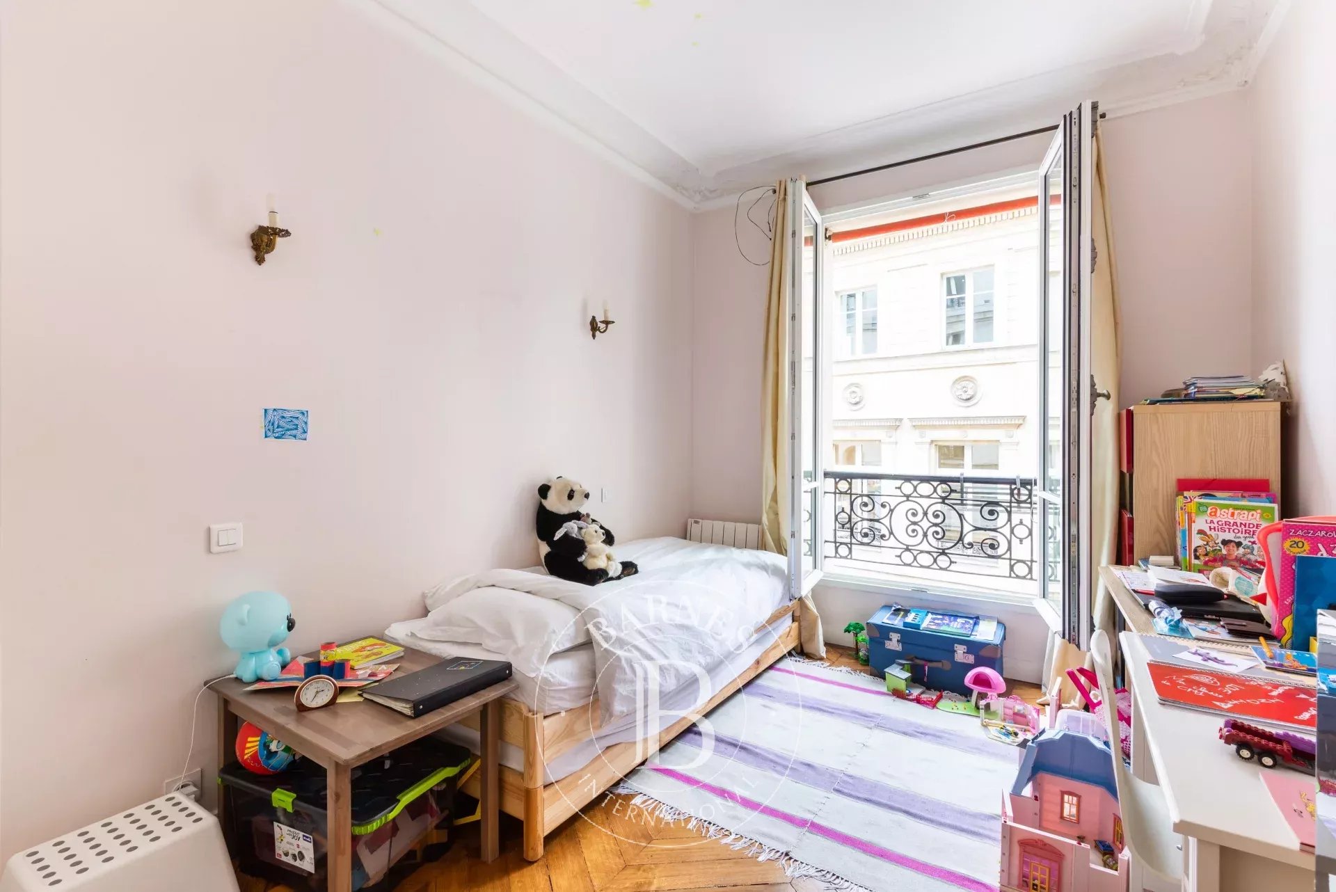 Daire Paris 8ème - picture 6