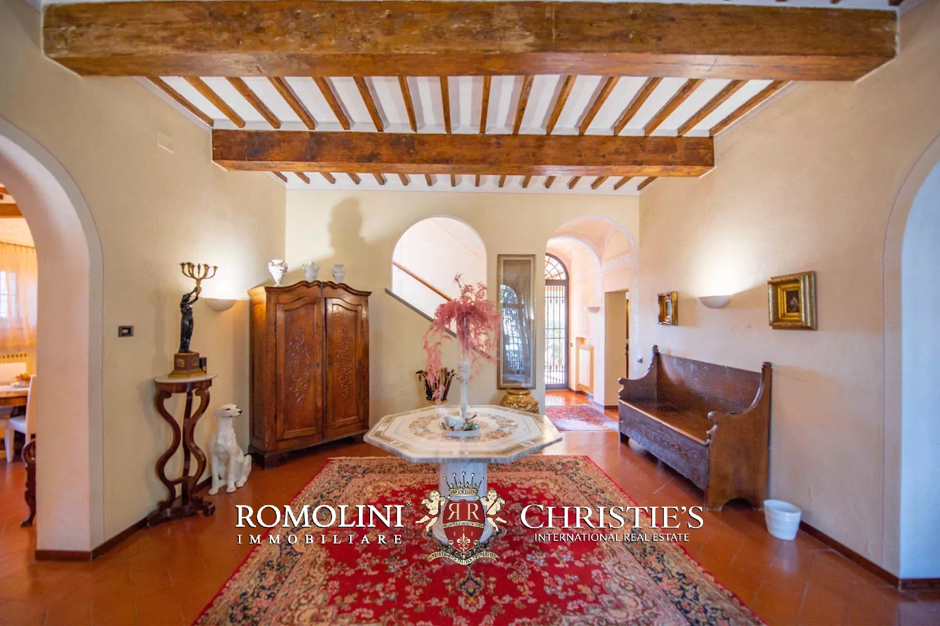 9 Bedroom Chateau's Image 38