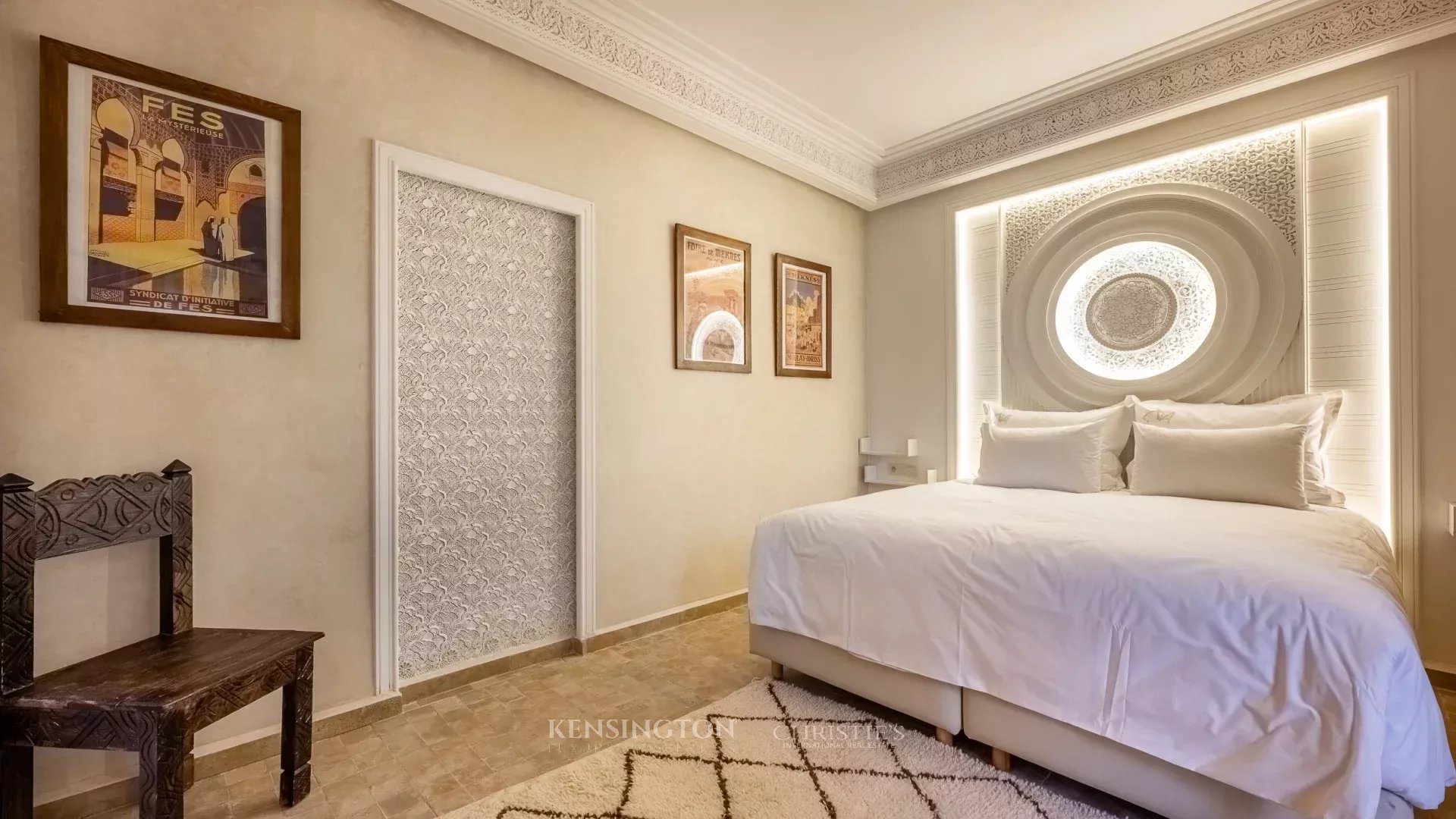 8 Bedroom Villa/Townhouse's Image 23