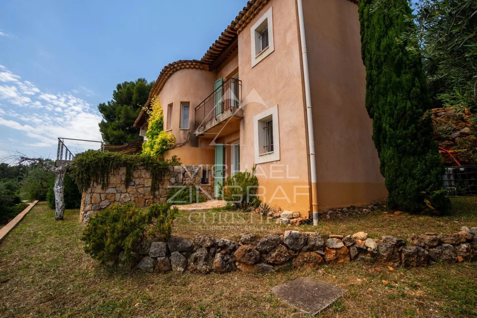 4 Bedroom Villa/Townhouse's Image 11