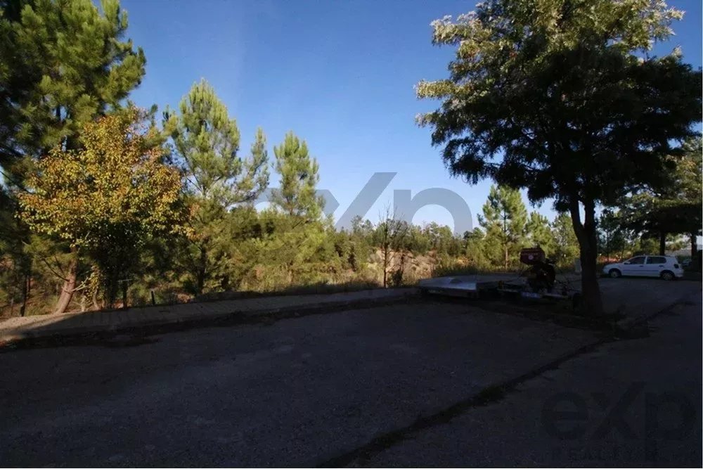 4 Land for construction of a 2-storey houses in Chainça - Abrantes