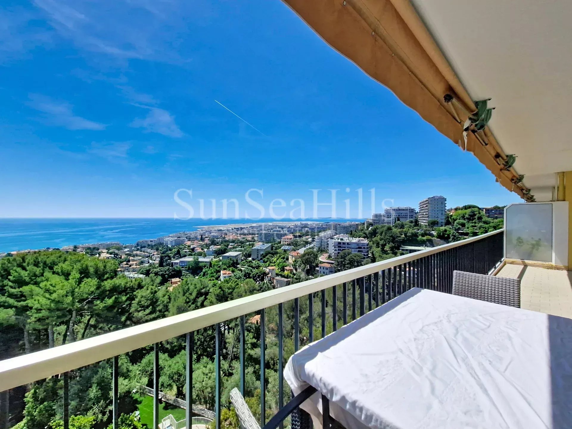 NICE WEST – ABBAYE DE ROSELAND – PANORAMIC SEA VIEW – 3-BEDROOM APARTMENT – TERRACES – HIGH FLOOR