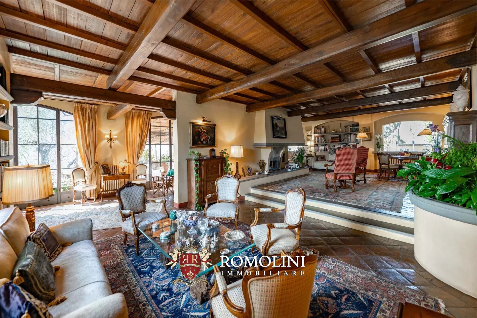 10 Bedroom Villa/Townhouse's Image 37