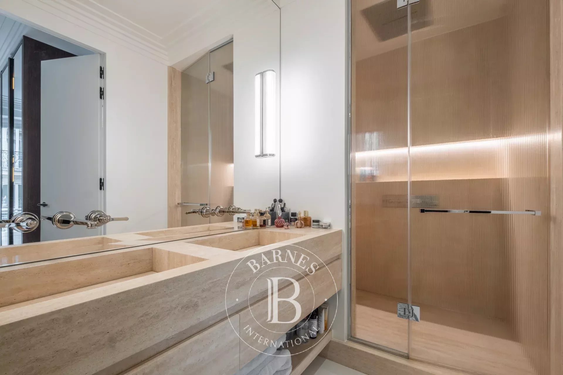 Paris  - Apartment 4 Bedrooms - picture 12