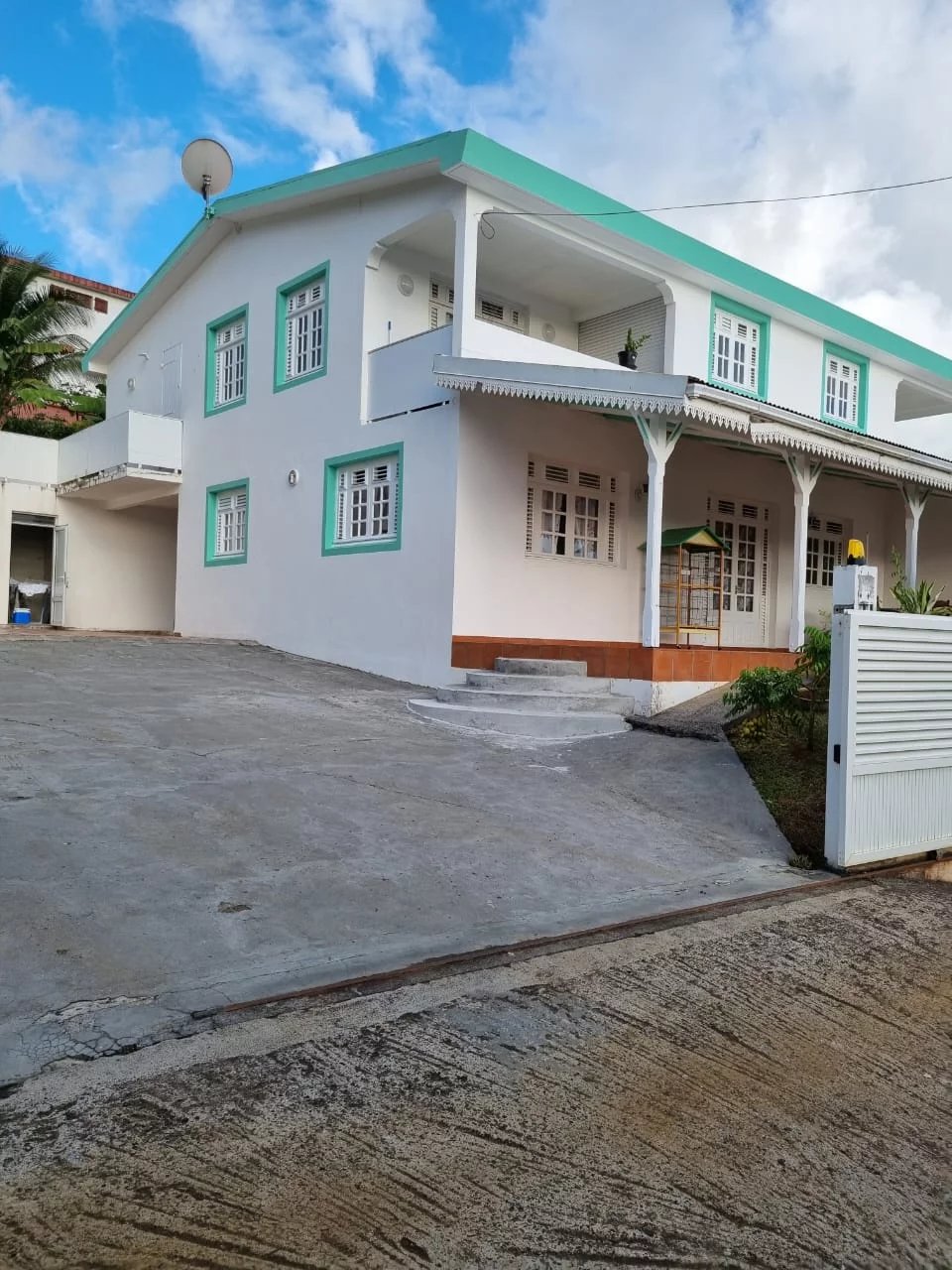 GRANDE VILLA - ACAJOU - LE LAMENTIN