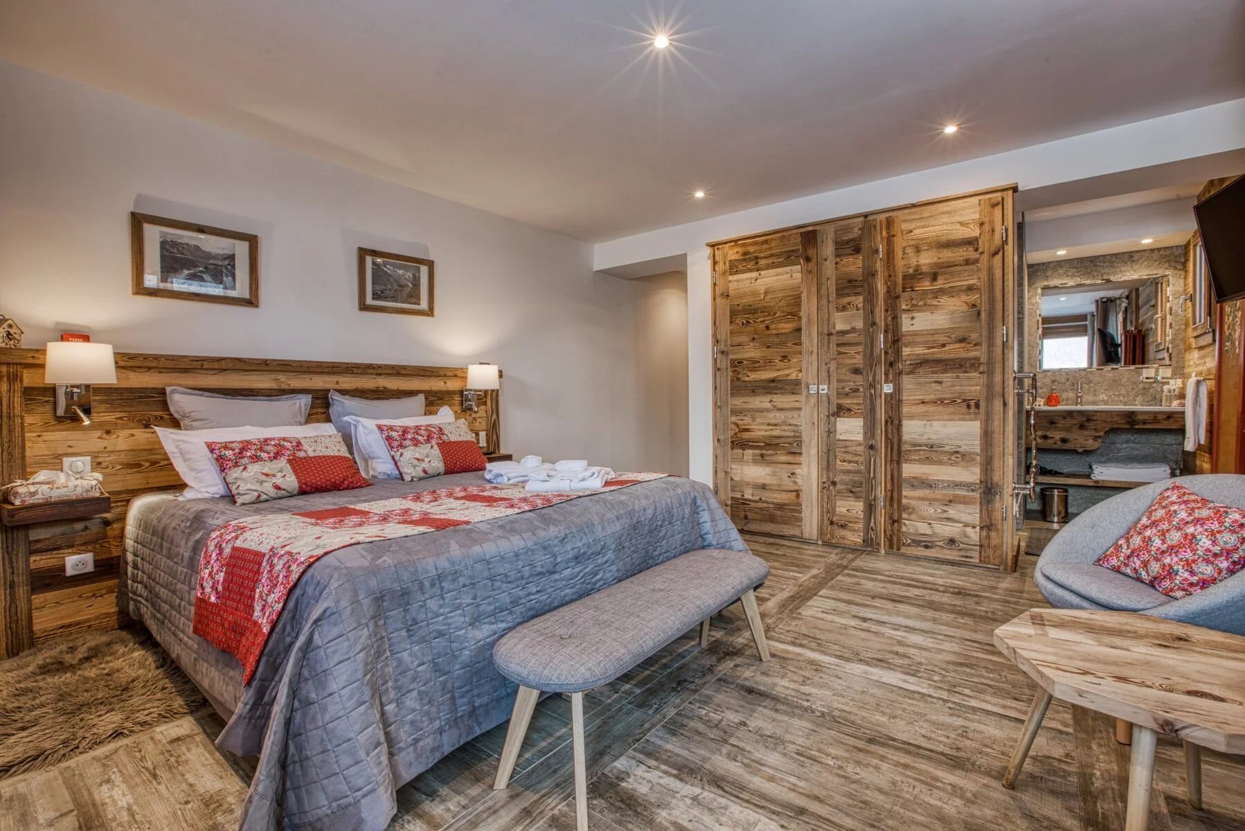 Photo of LES HOUCHES - A wonderful 8-bedroom chalet on the pistes in les Houches, Chamonx Valley