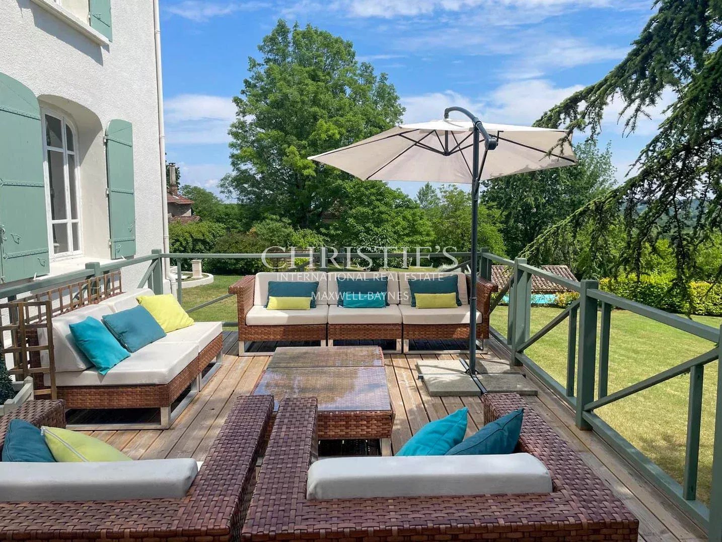 7 Bedroom Villa/Townhouse's Image 4