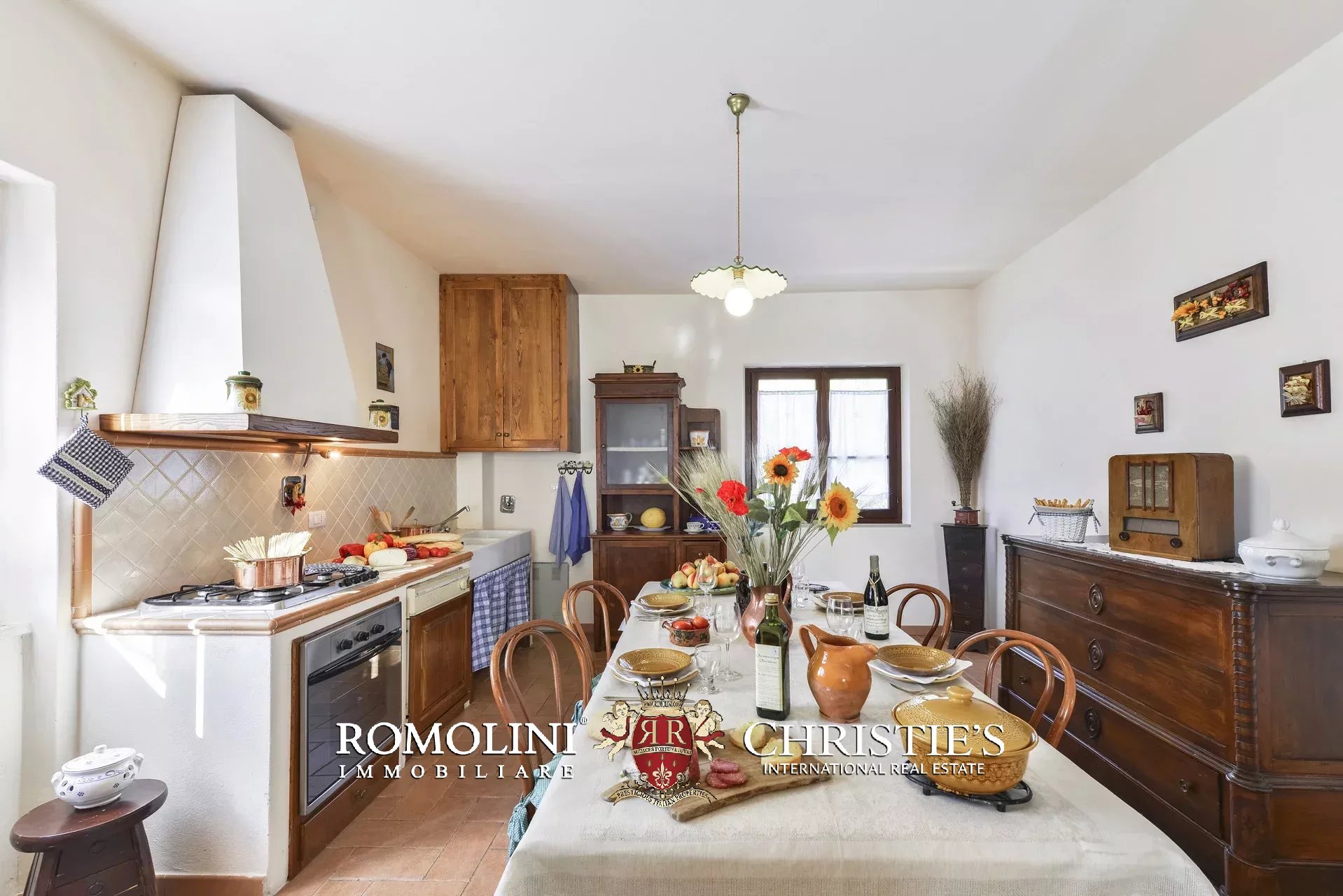 11 Bedroom Villa/Townhouse's Image 53