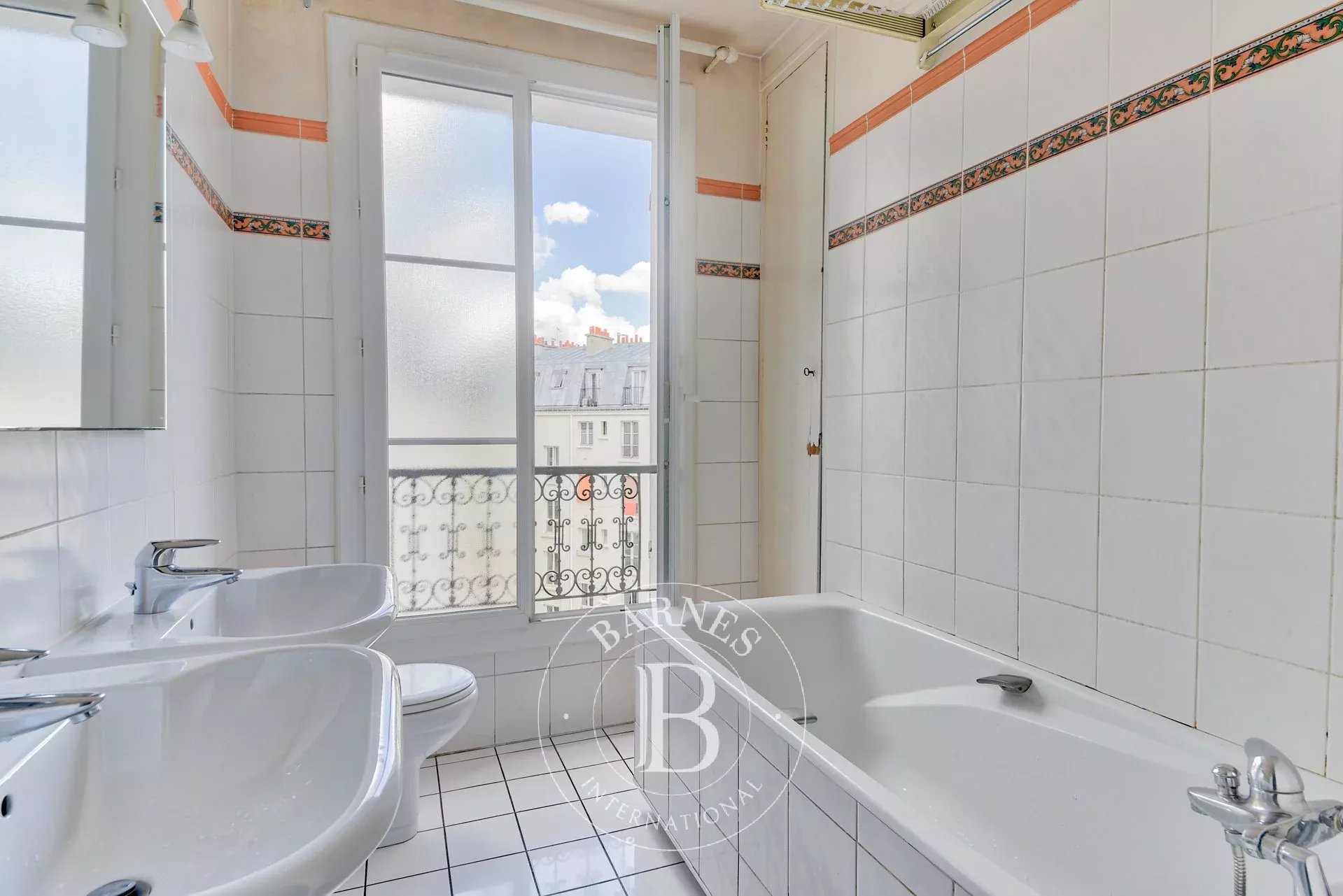 Daire Paris 10ème - picture 10