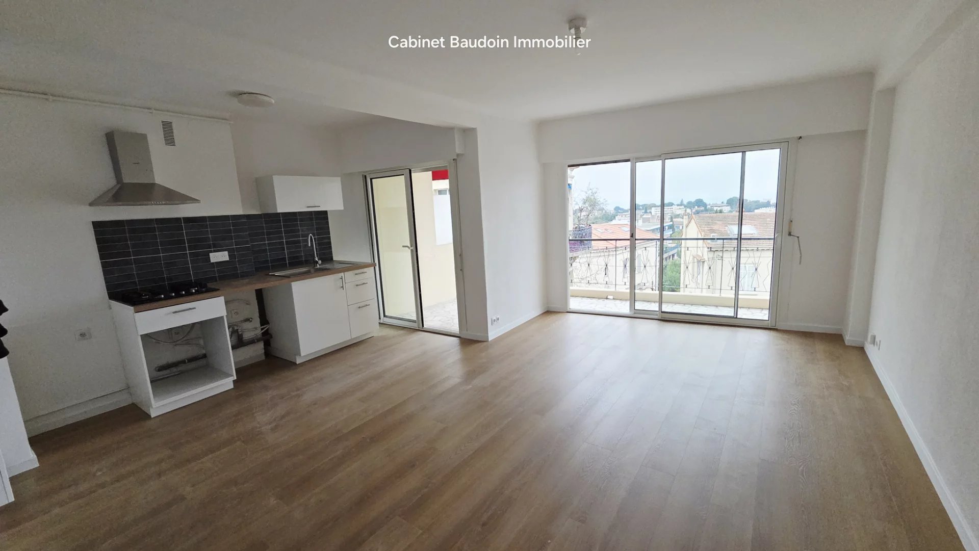 Vieux Cannet - Confortable T3 de 61 m2 avec vue mer.