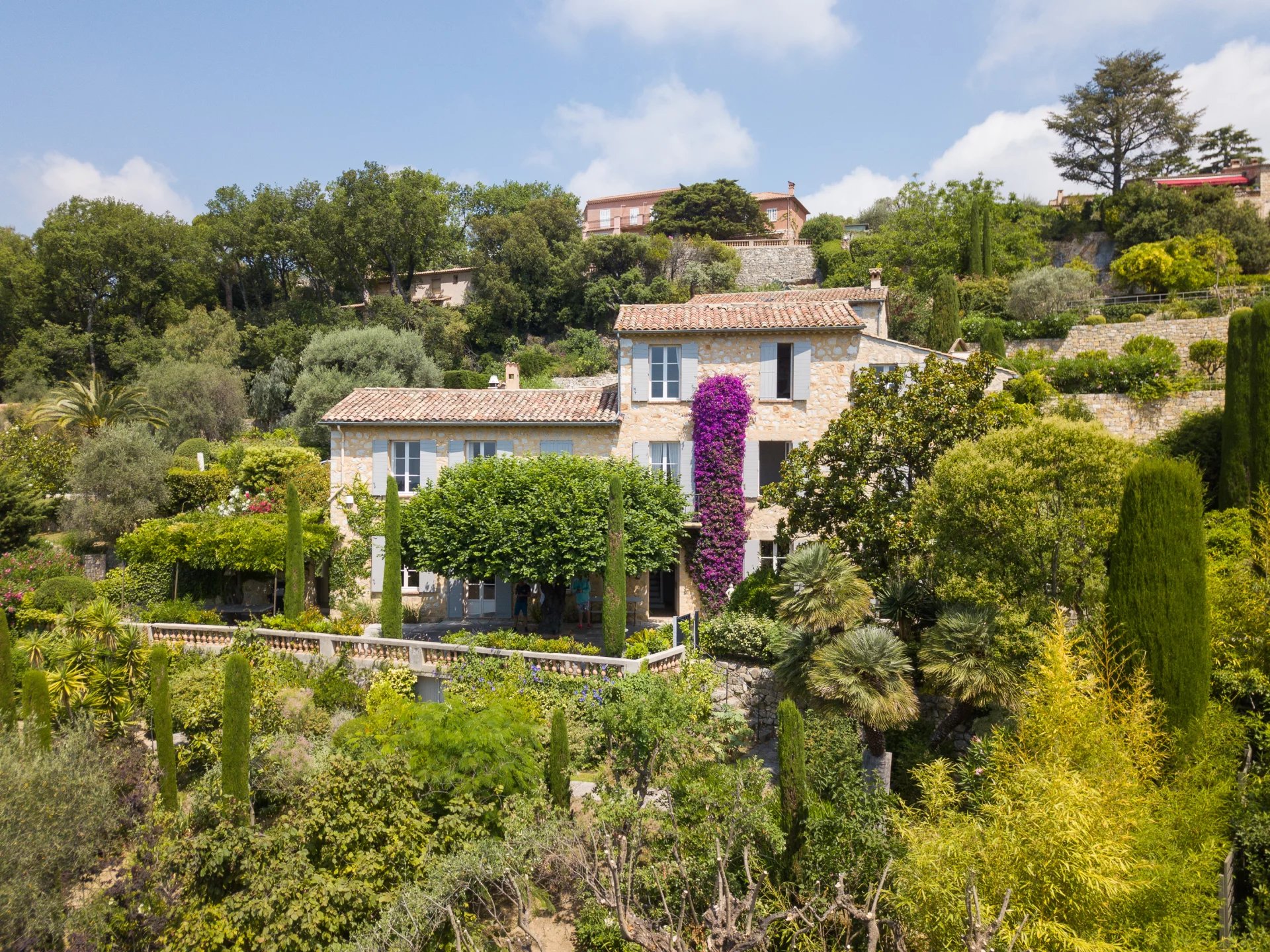 Agence immobilière de 