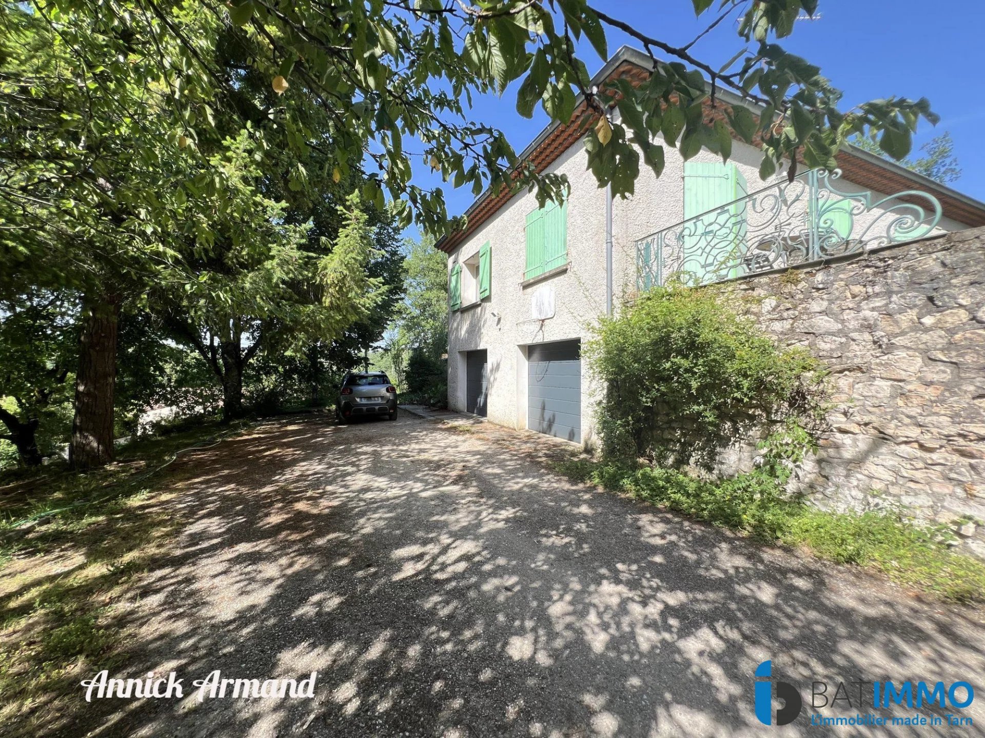 VILLA AVEC SOUS-SOL EN ENVIRONNEMENT BOISÉ