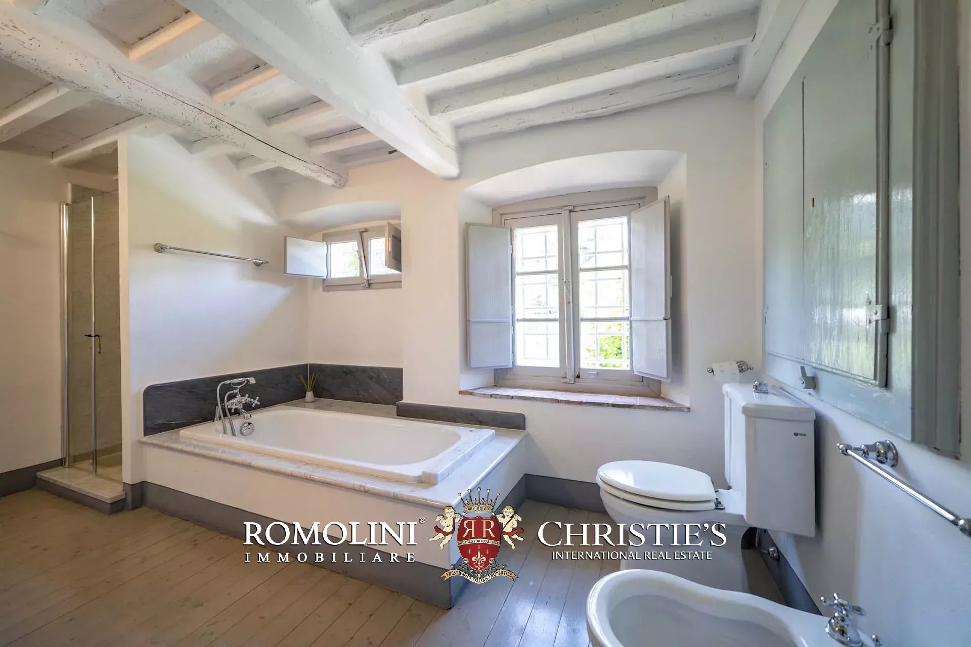 15 Bedroom Villa/Townhouse's Image 47