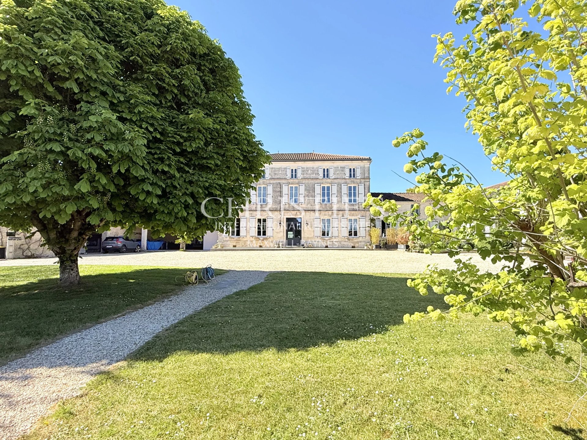 11 Bedroom Villa/Townhouse's Image 45