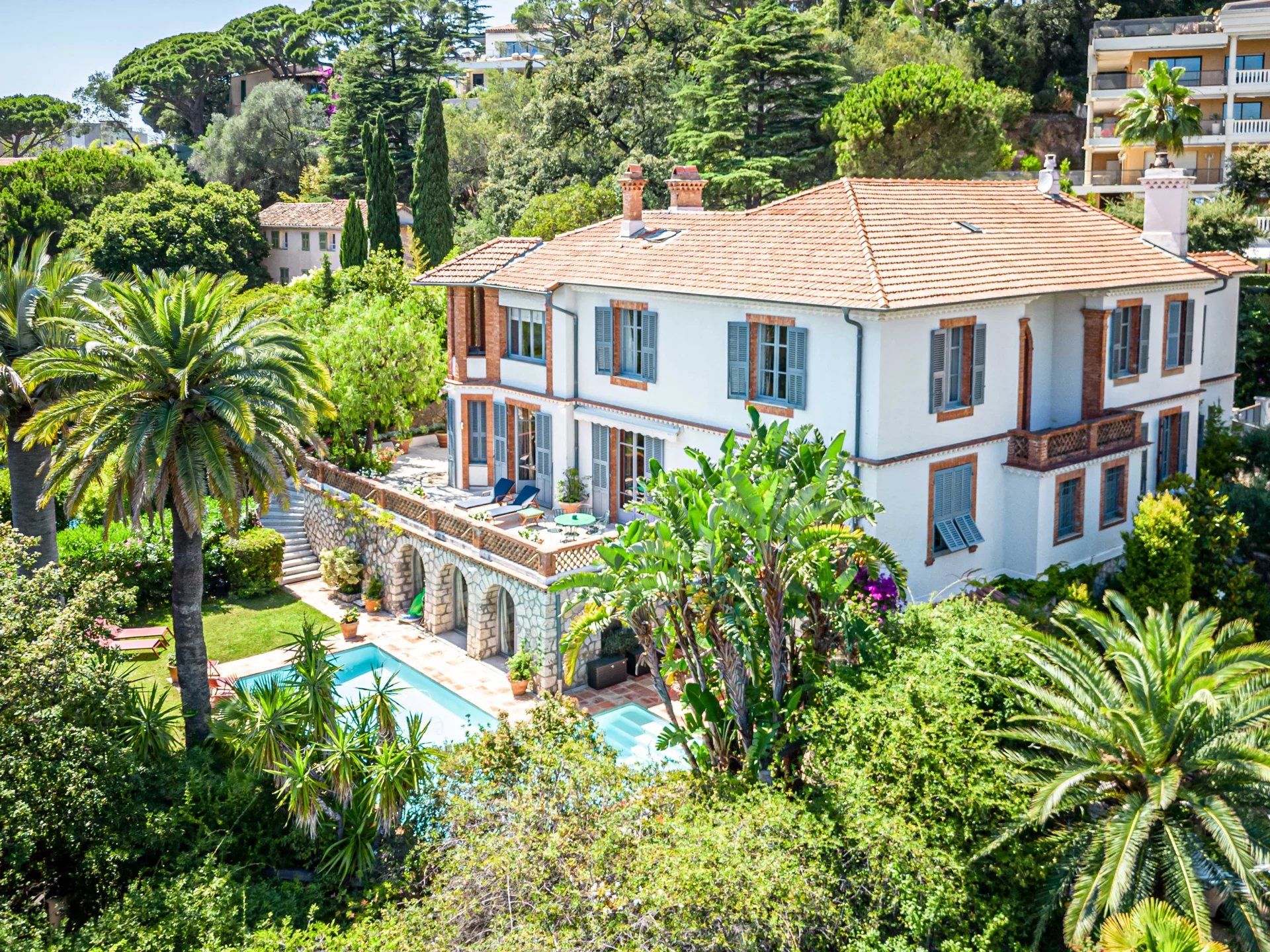 CANNES CLOSE CITY CENTRE - BELLE EPOQUE VILLA - 8 BEDROOMS - picture 1