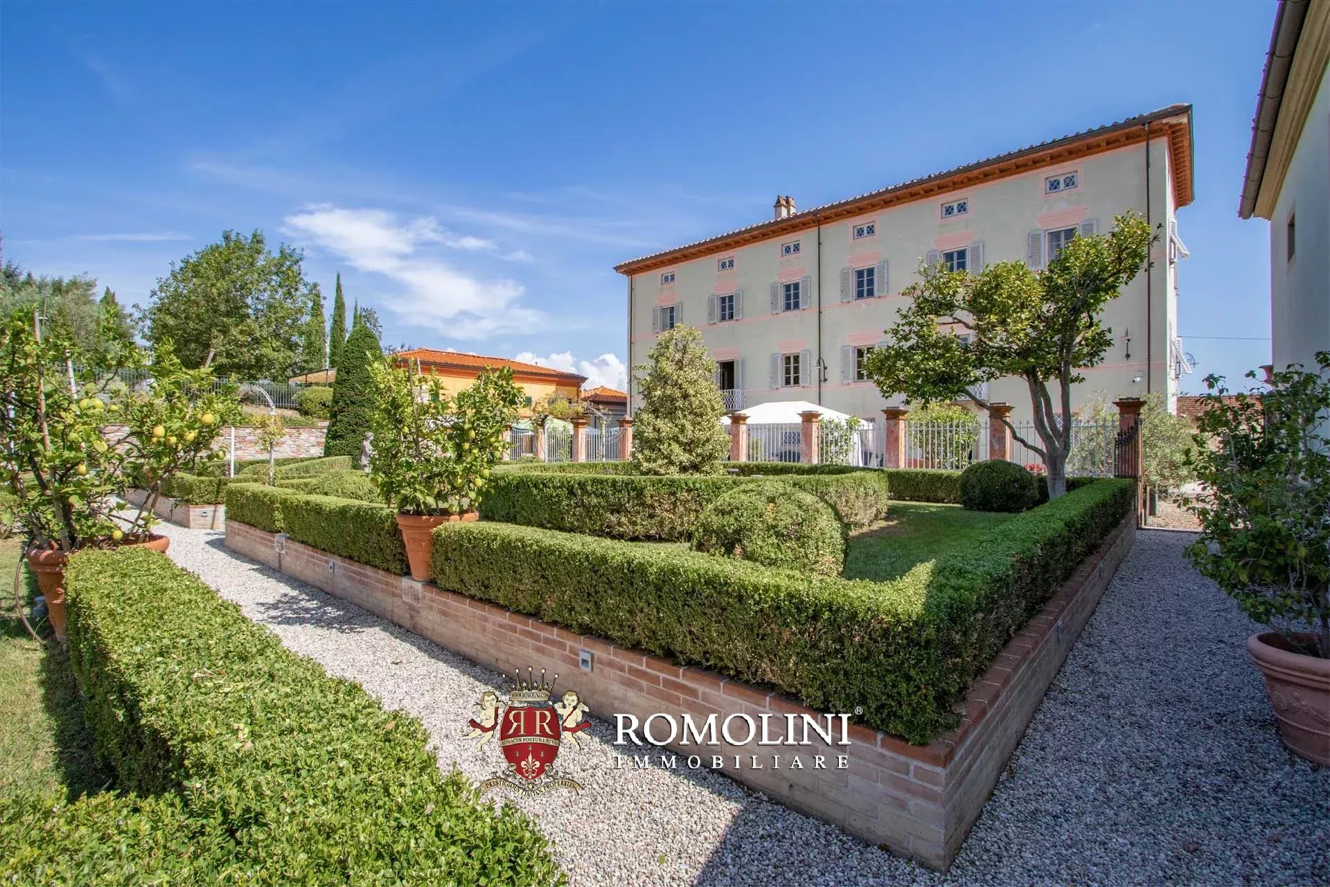 12 Bedroom Villa/Townhouse's Image 31