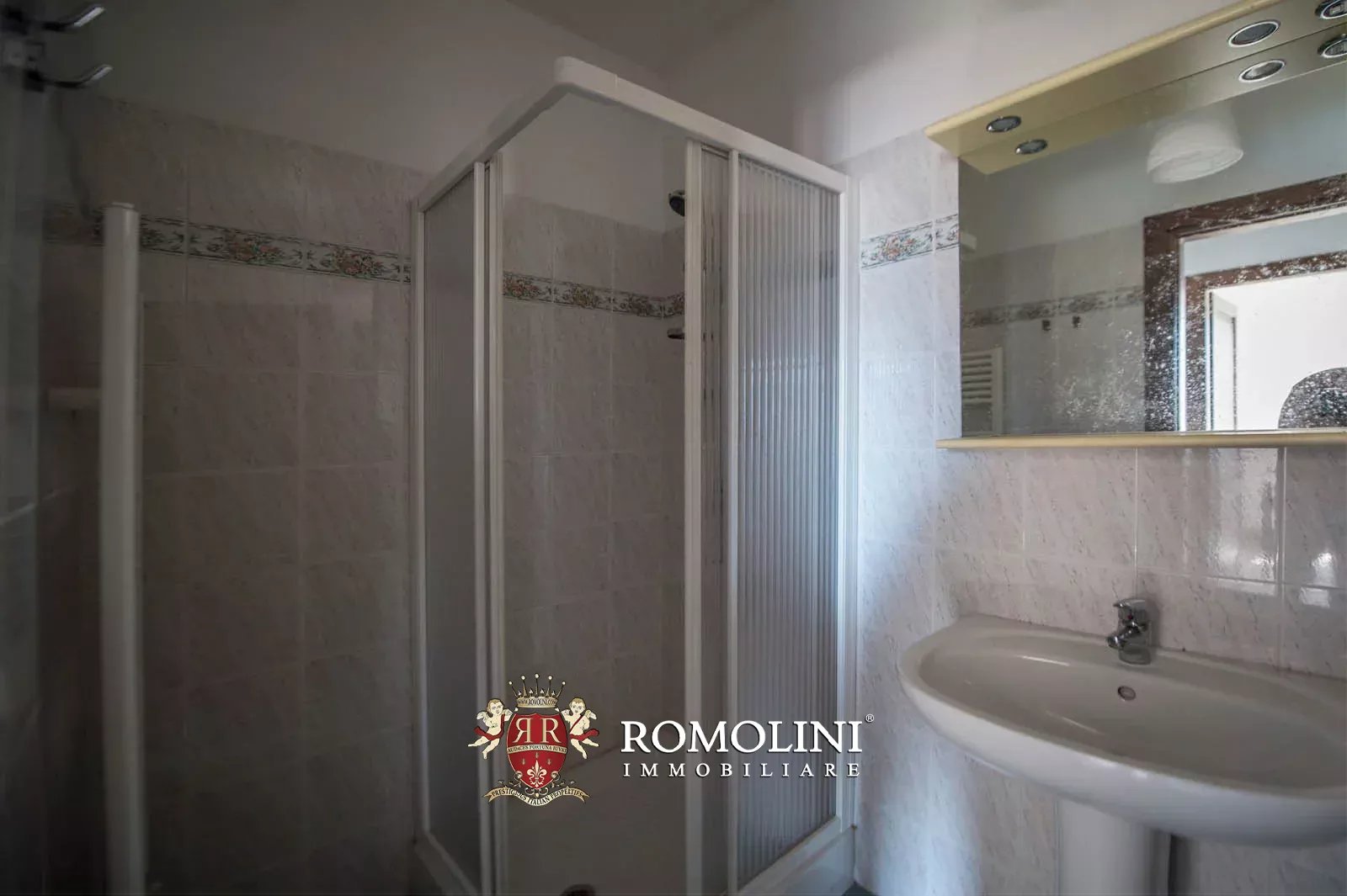 3 Bedroom Vineyard's Image 10
