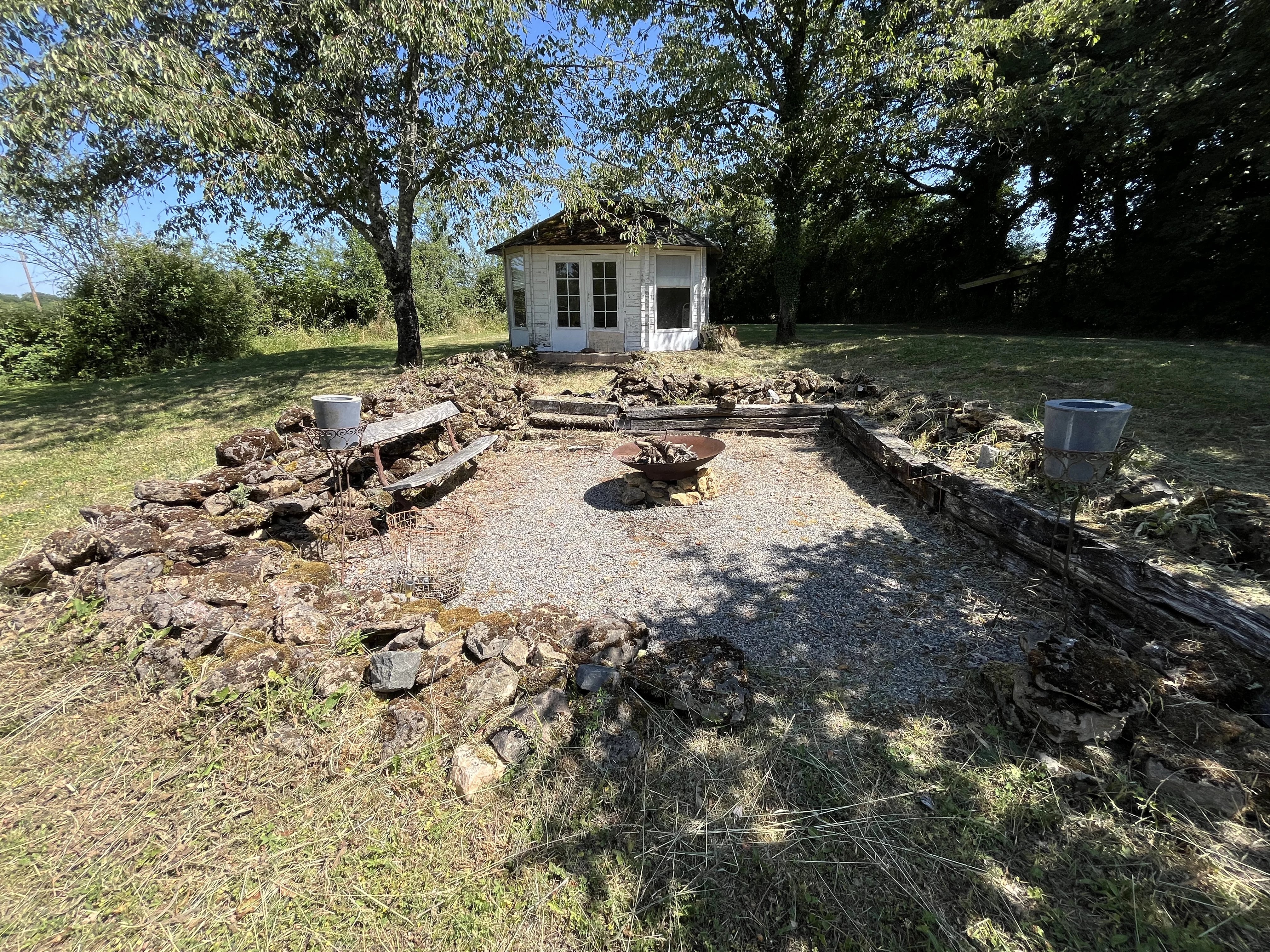 Ensemble immobilier avec gîte indépendant. piscine et vue dégagée – Morvan — photo 11