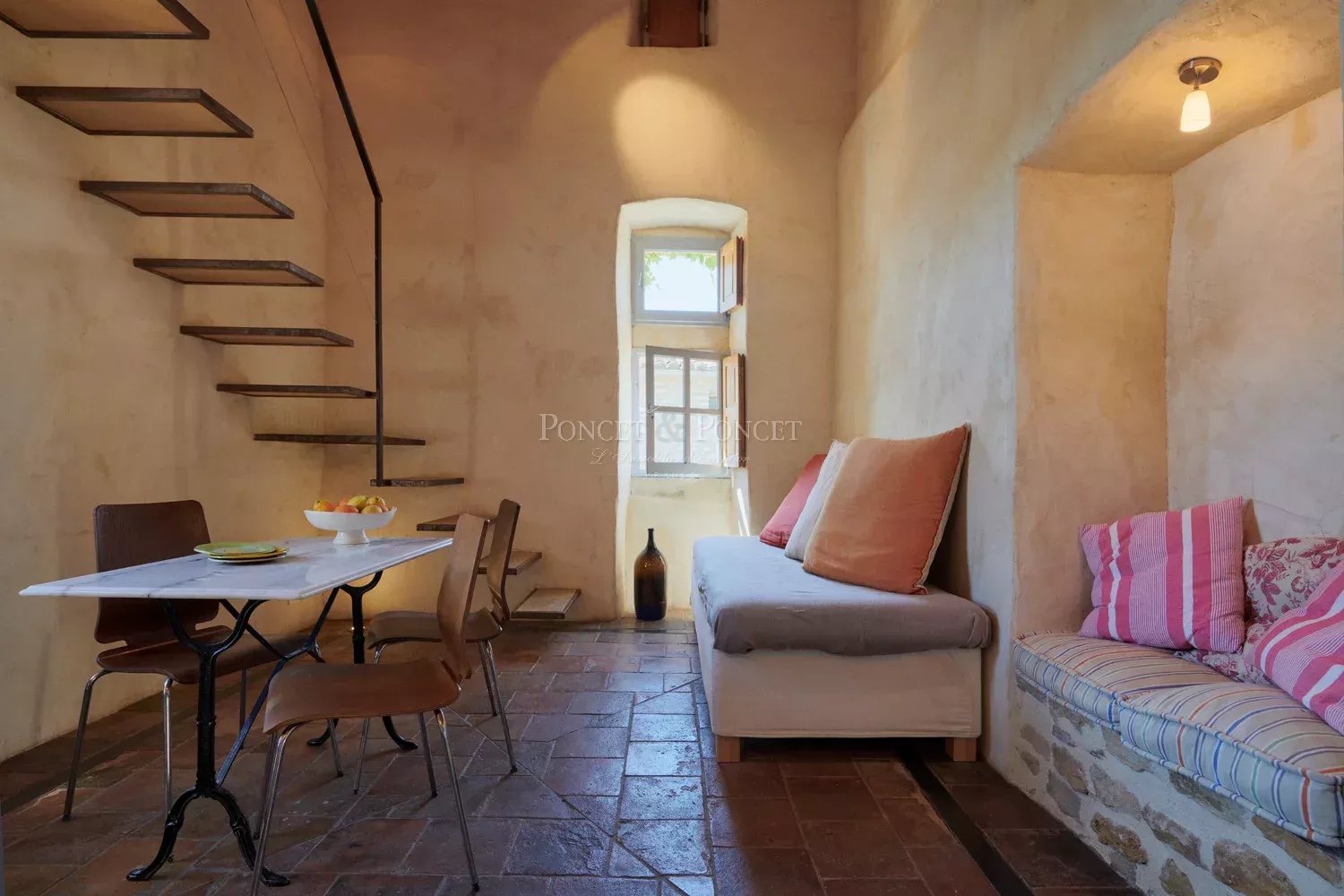 11 Bedroom Villa/Townhouse's Image 15