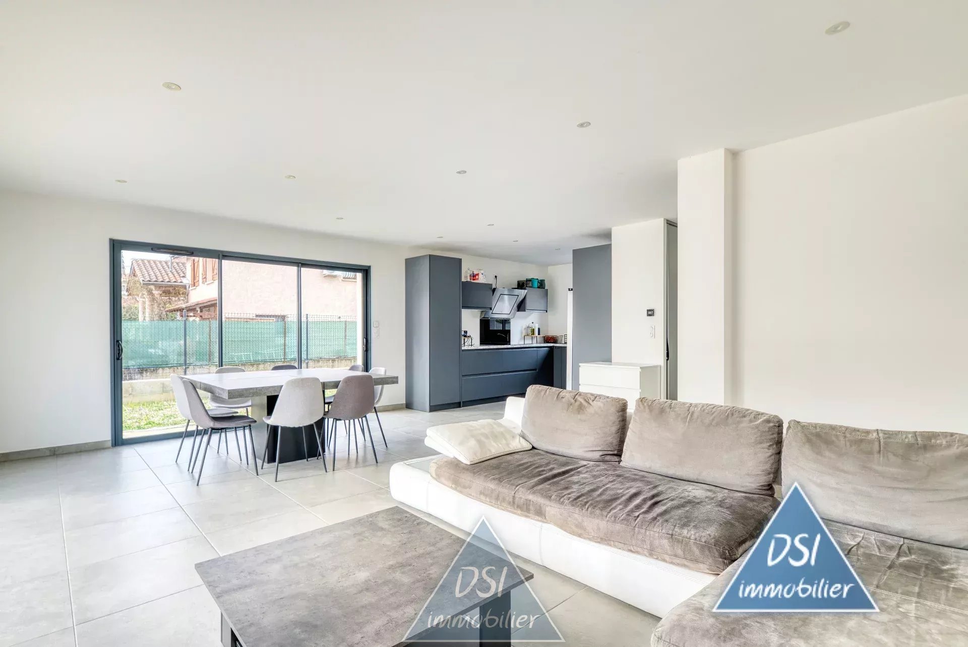 Agence immobilière de 