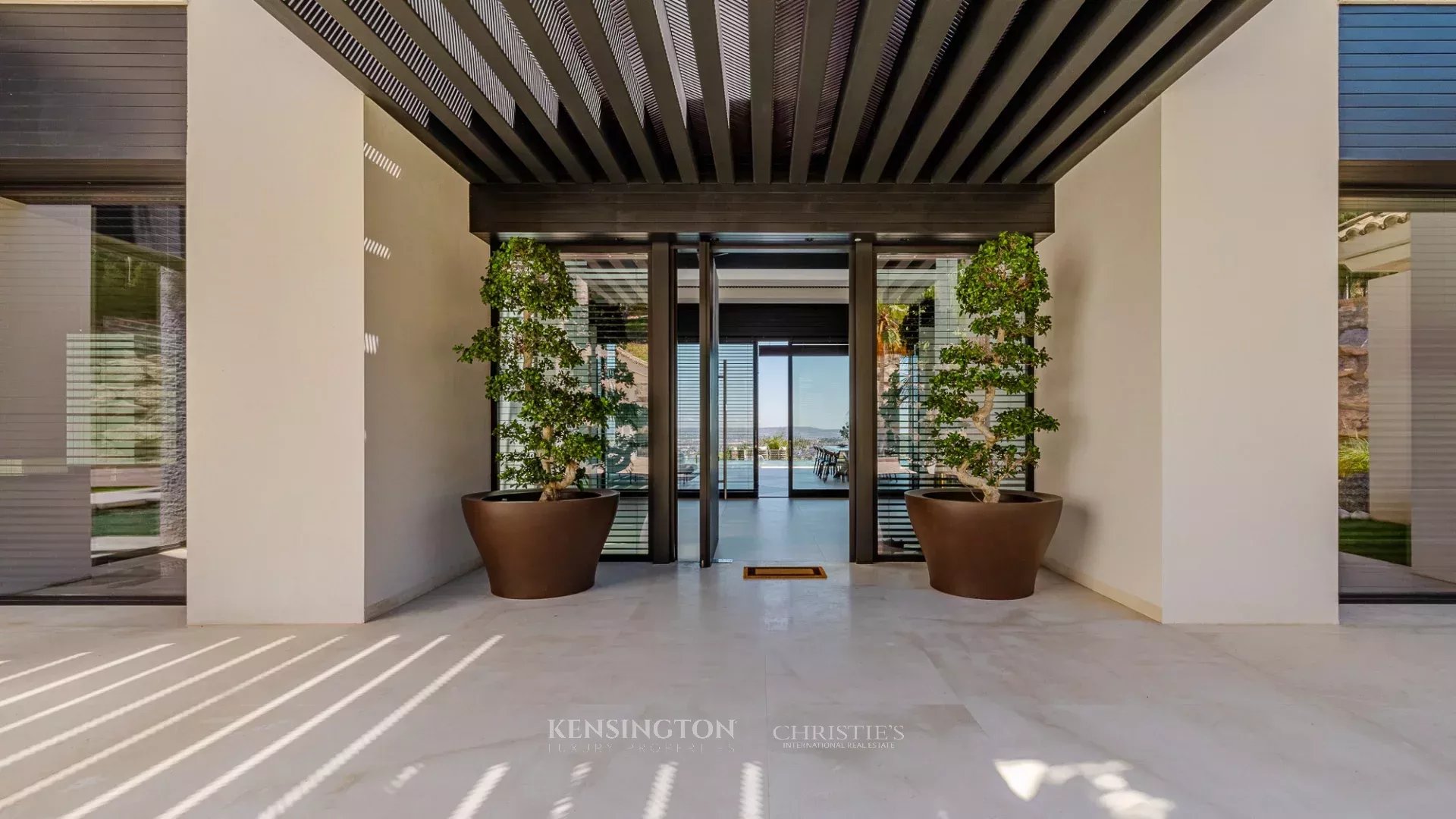 4 Bedroom Villa/Townhouse's Image 13