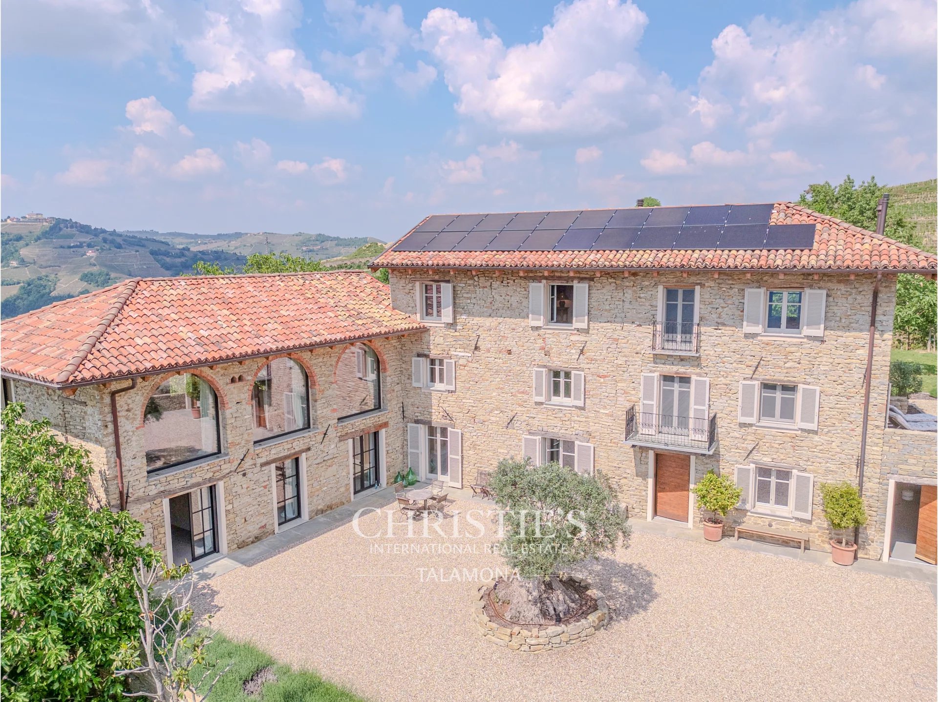 4 Bedroom Villa/Townhouse's Image 58