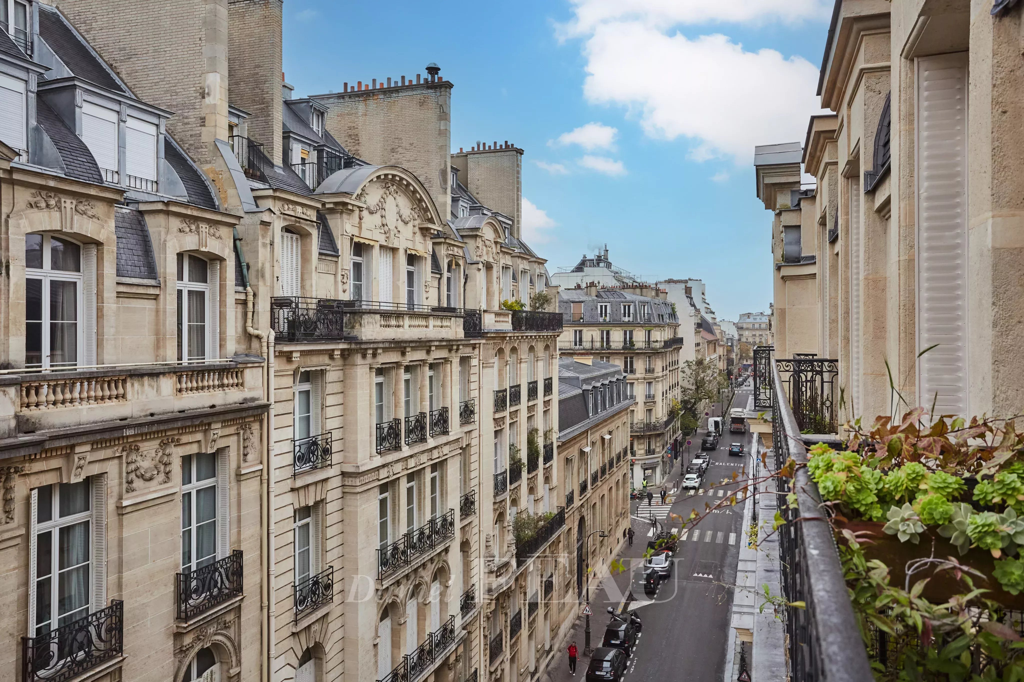 Sale Apartment Paris 16th