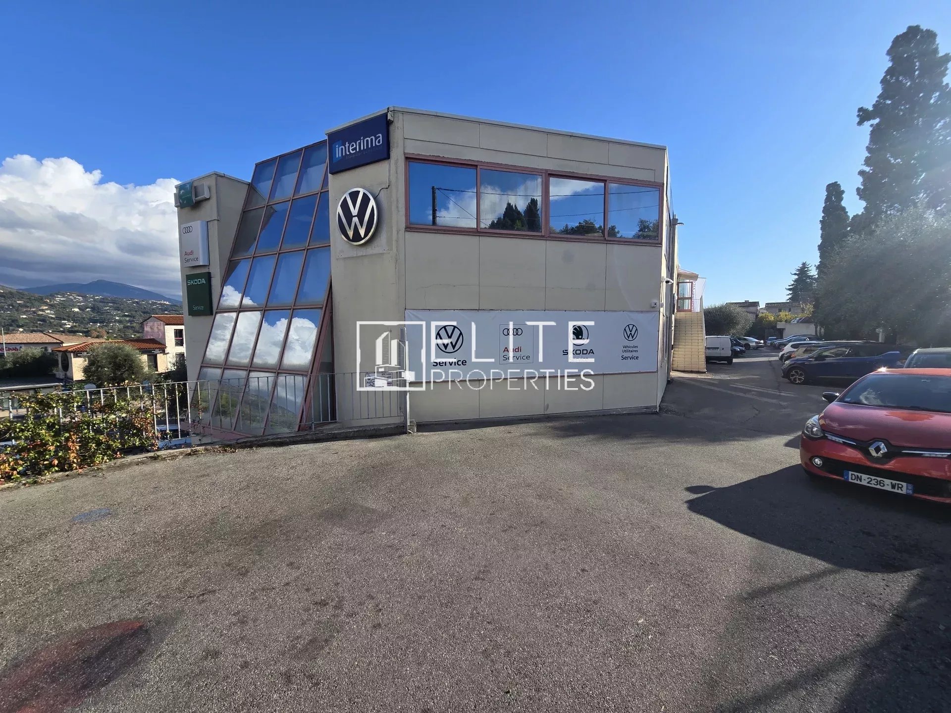 LOCAL COMMERCIAL DE 125 m² AU 1er ÉTAGE – GRASSE - Photo 2