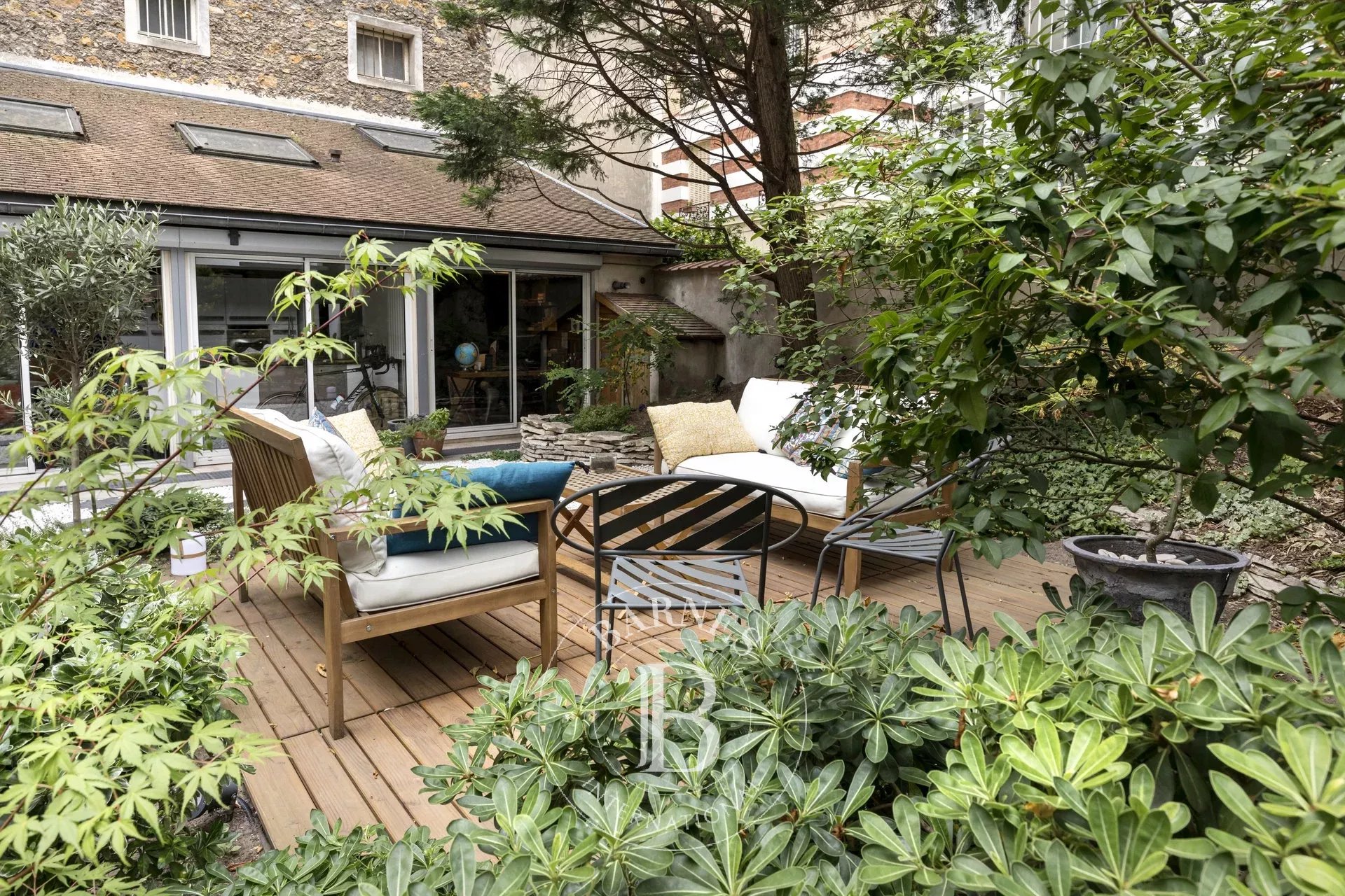 Sablons - Atypical old apartment with garden