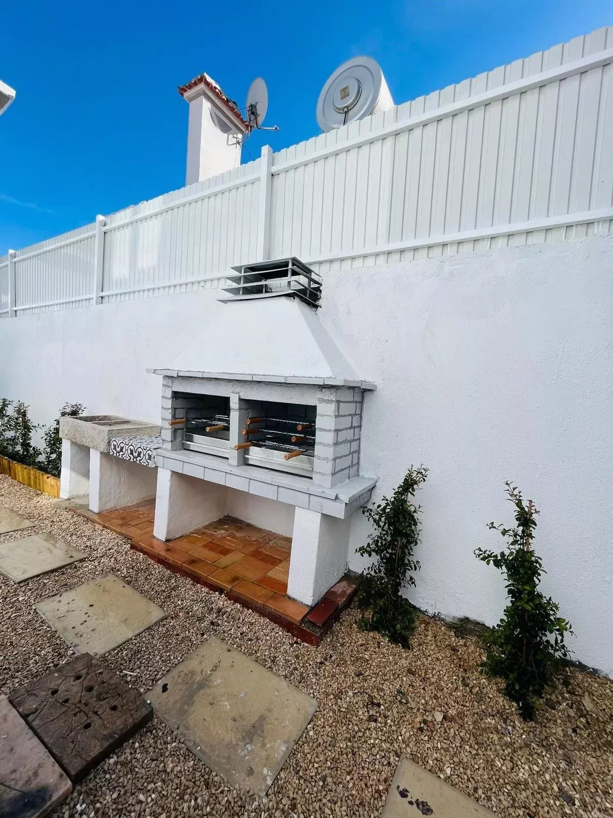 Charming 10-Room House in Costa da Caparica 2825-440 image 7