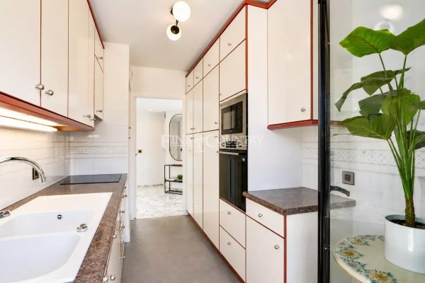 Apartment For Sale in La Banane, Cannes — photo 5