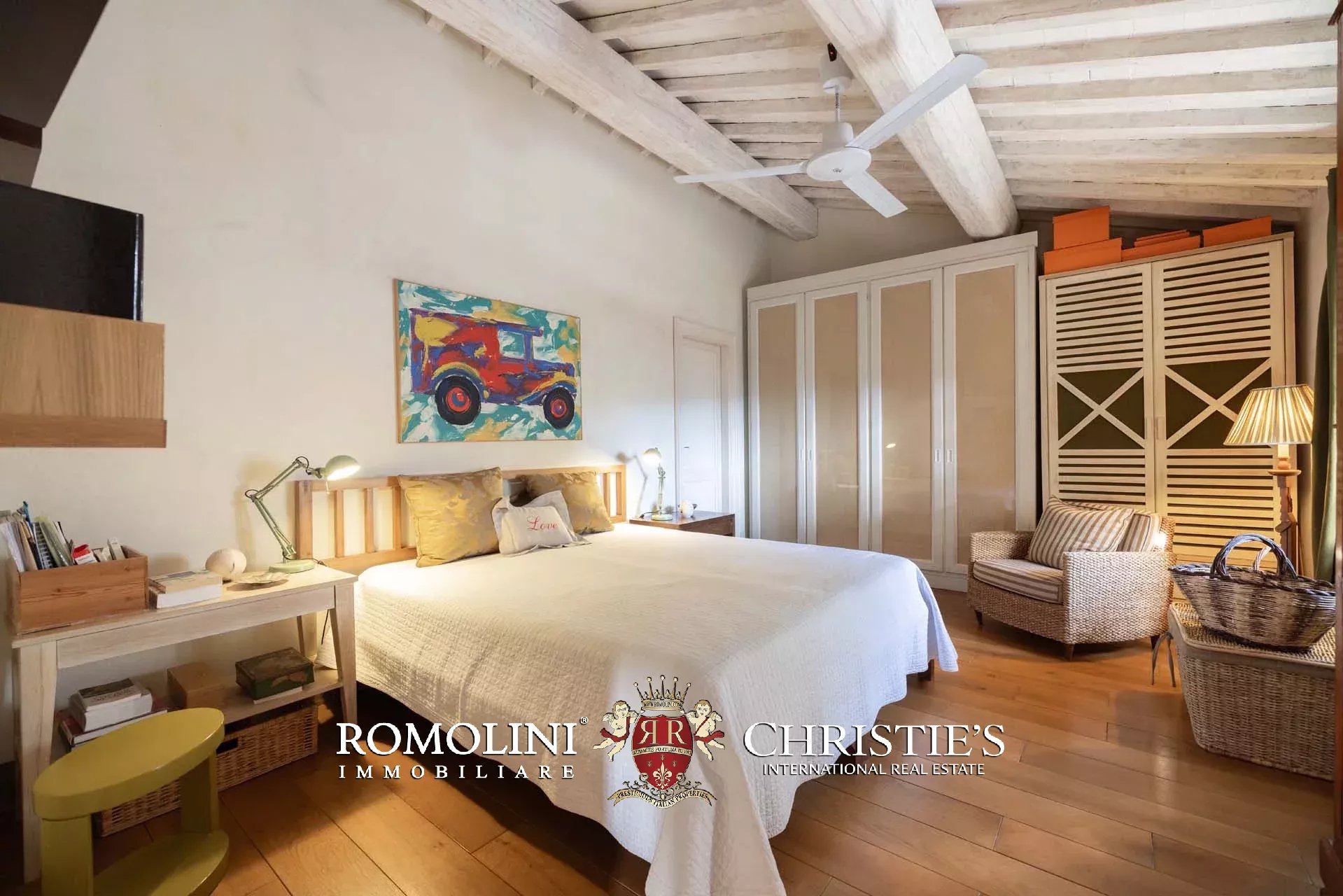 EQUESTRIAN SEA VIEW WINE ESTATE WITH VINEYARDS FOR SALE CLOSE TO BOLGHERI, TUSCANY