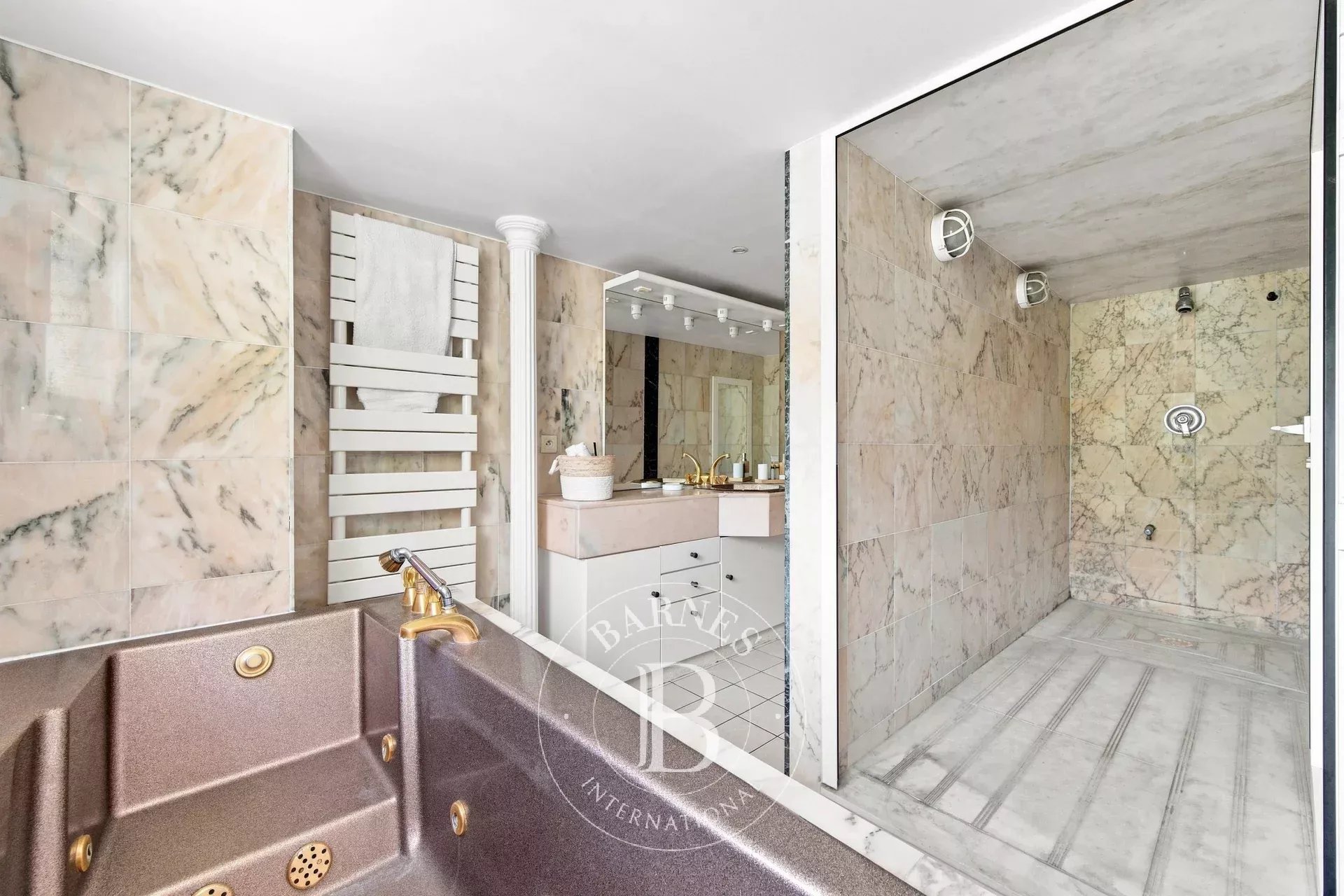 Nogent-sur-Marne  - Appartement 8 Pi&egrave;ces 4 Chambres - picture 15