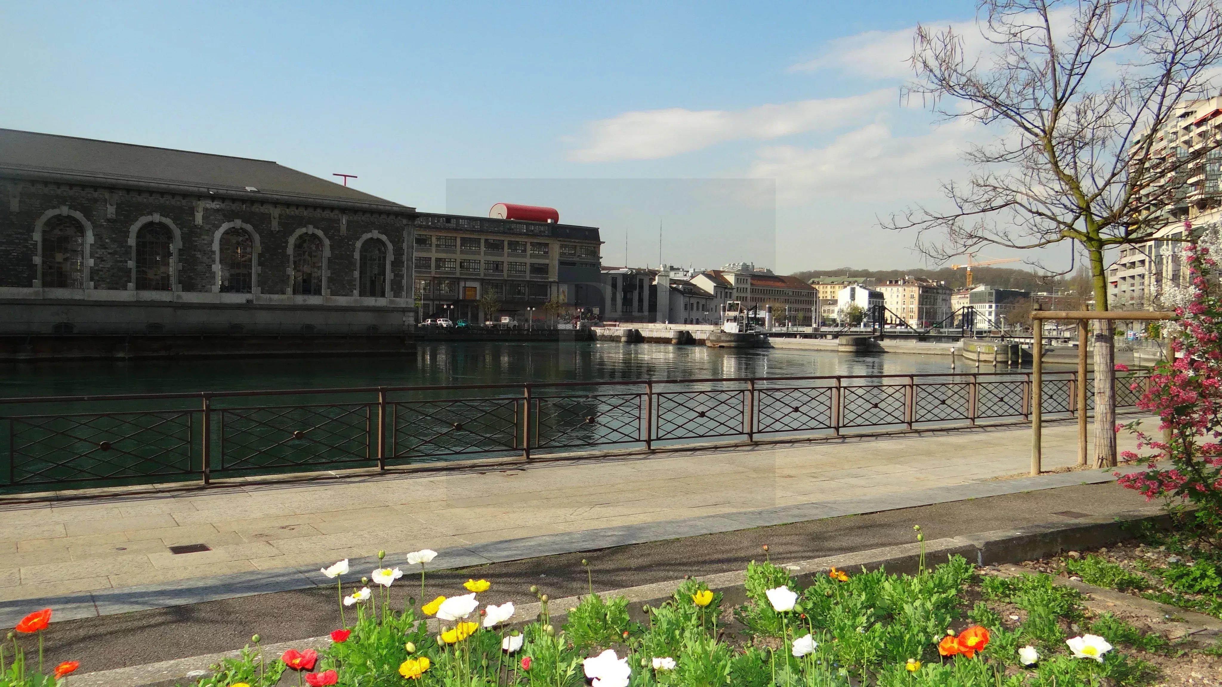 Through apartment on the quays — photo 2