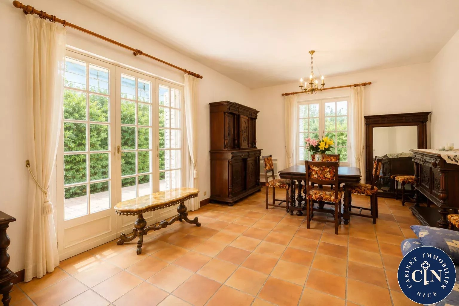 Drap - Maison 7 pièces de 246 m² à rénover. Terrain piscinable, sans vis-à-vis. — photo 4