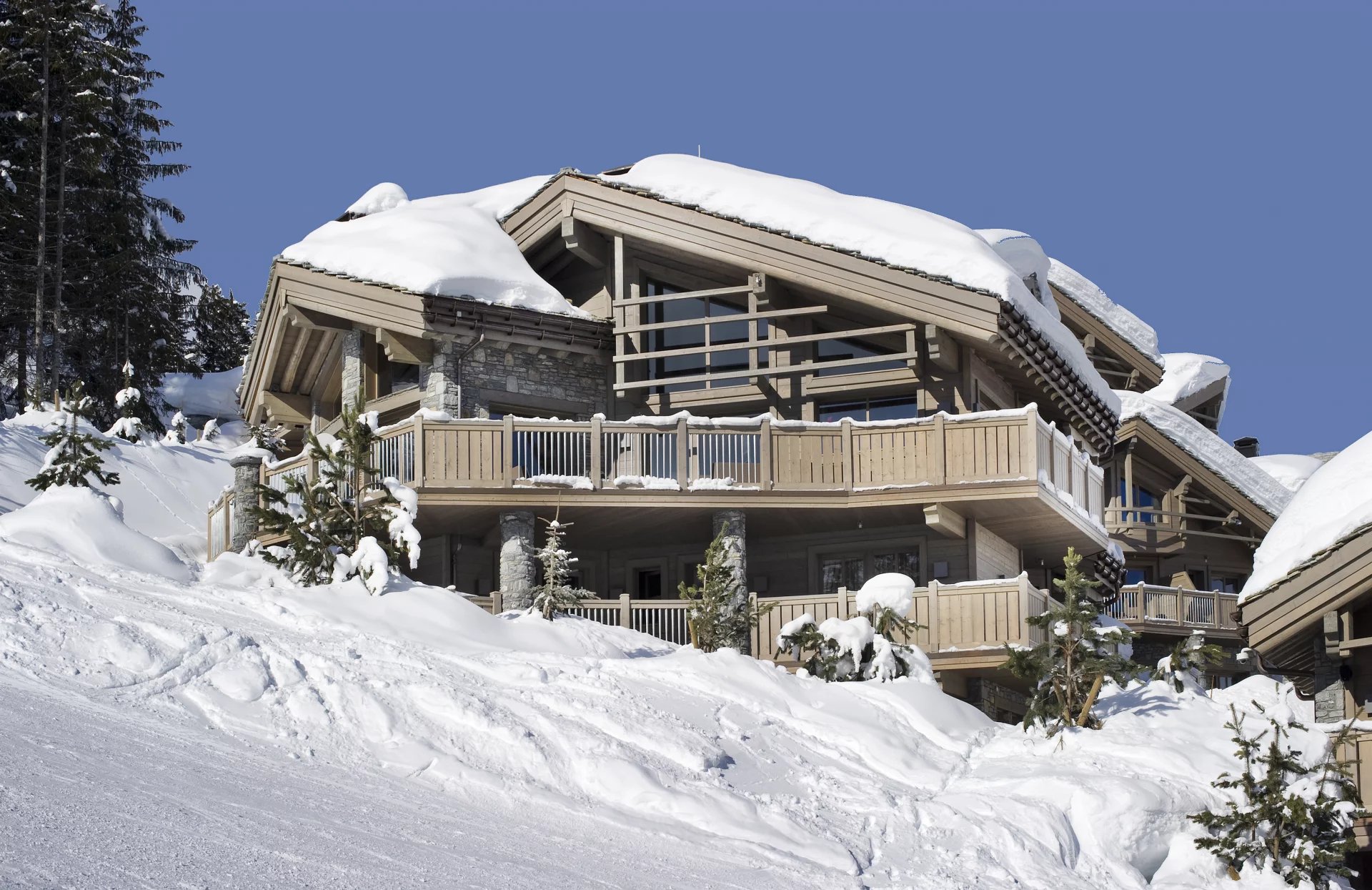 France – Courchevel 1850 - Chalet - Location saisonnière - 5 chambres – 10 personnes - 600m² - Piscine intérieure – Sauna – Hammam - Equipements et services de l'hôtel