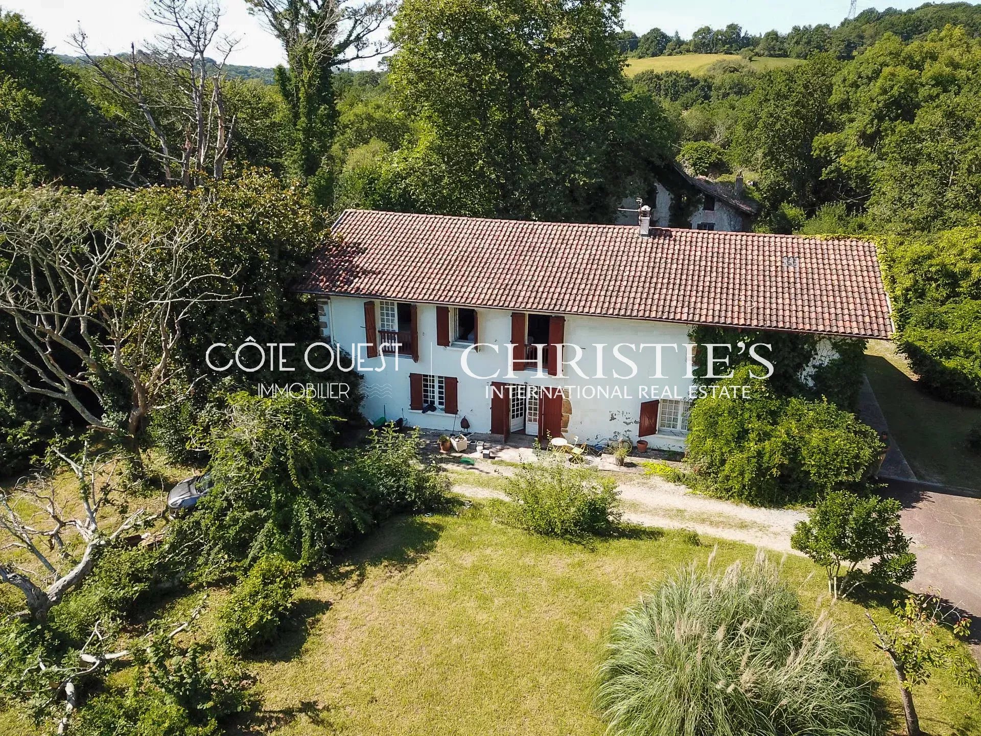For sale Ascain - A farmhouse with mountain view