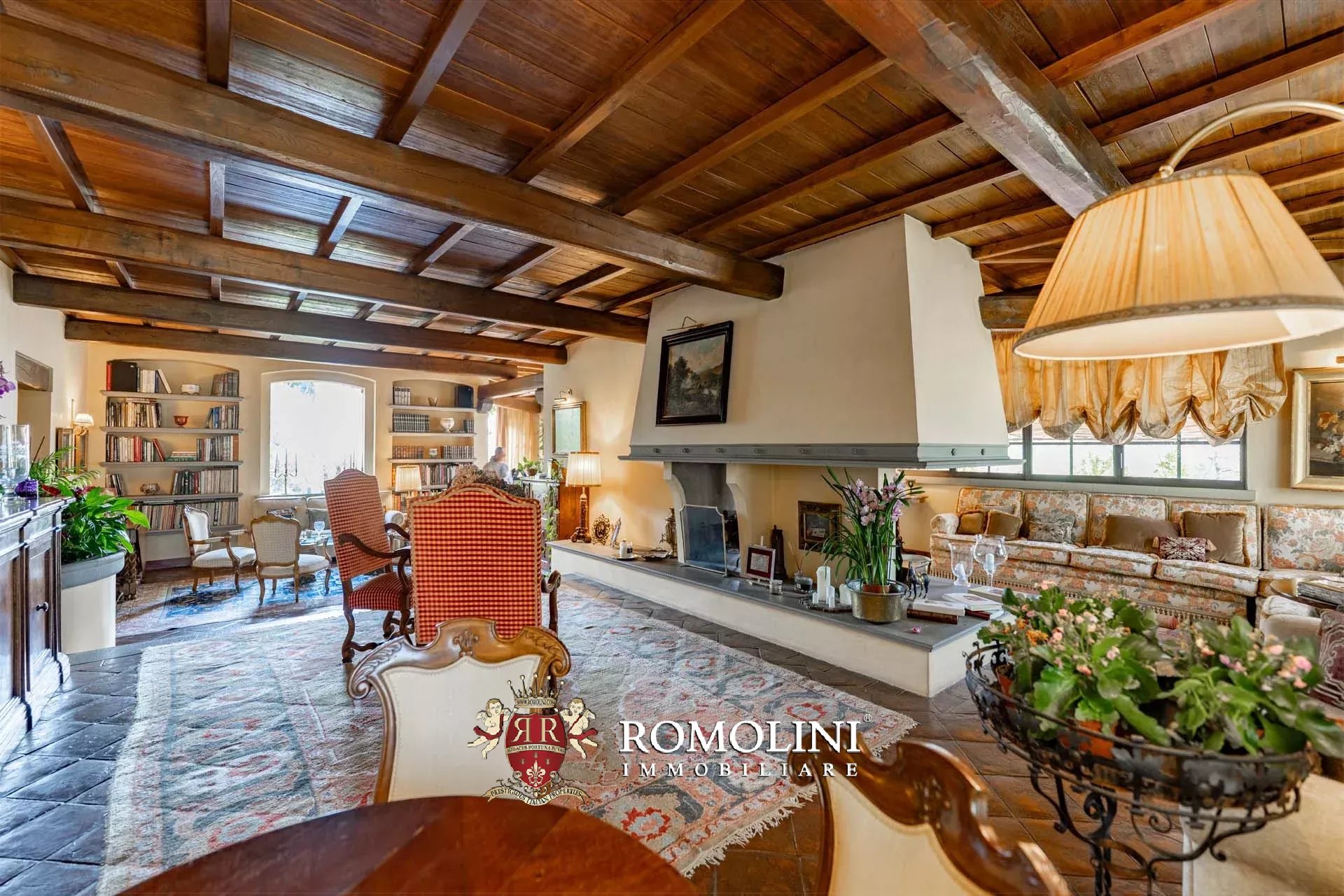 10 Bedroom Villa/Townhouse's Image 42