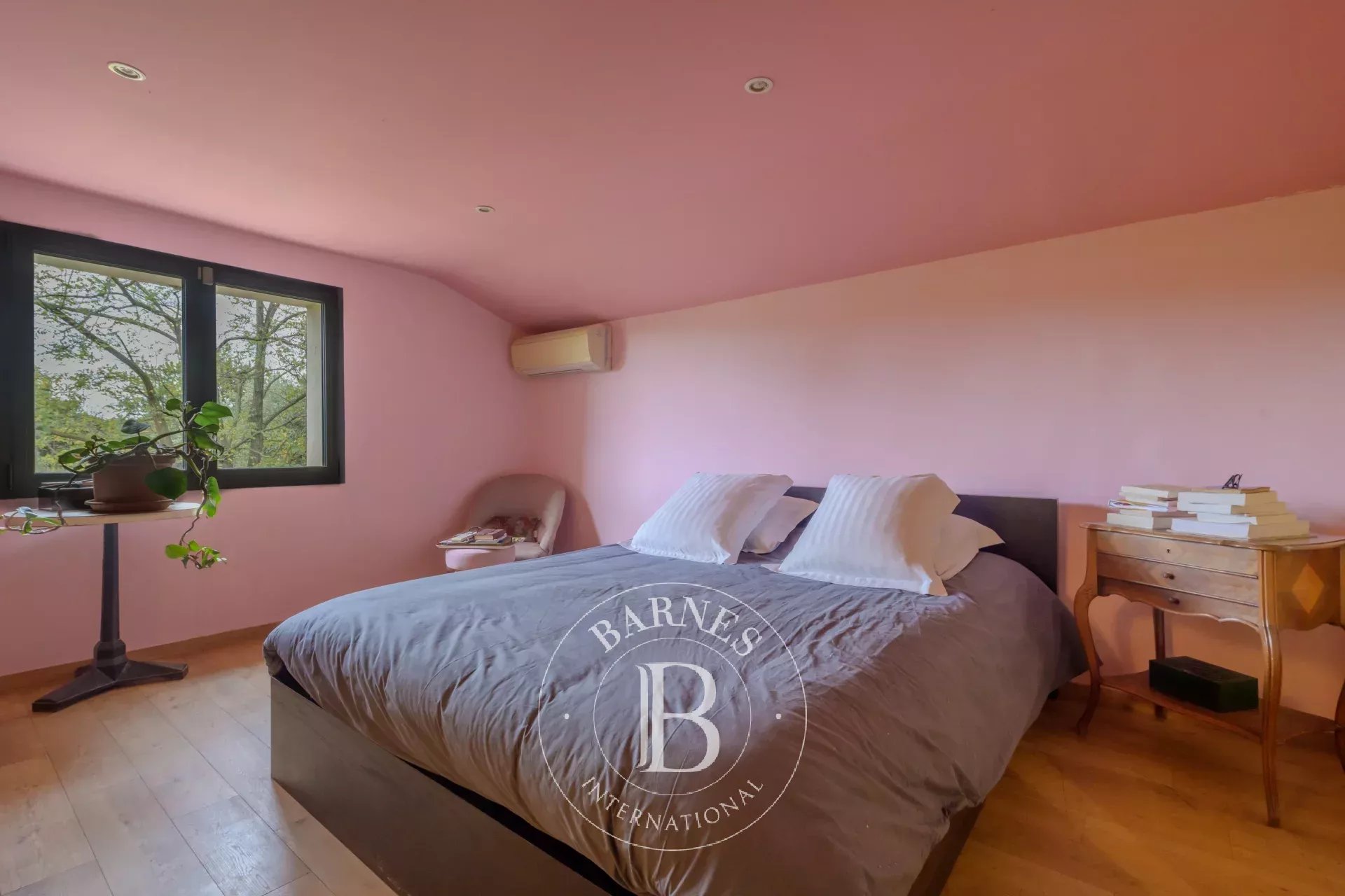 Ev Le Castellet - picture 8