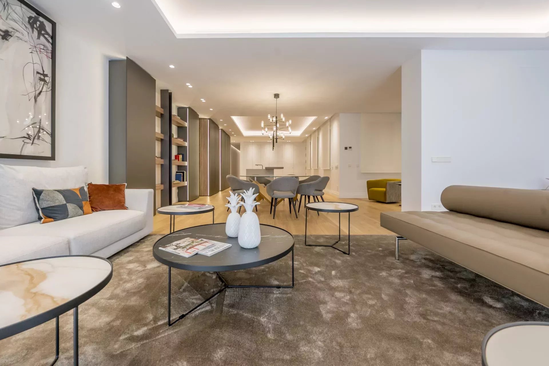 Appartement de Luxe Rénové avec Vue Imprenable sur la Fontaine de Neptune - picture 13