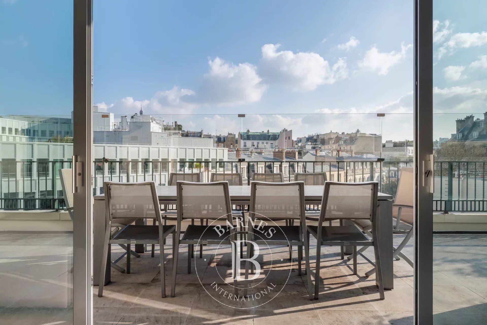 Paris 16 - Victor Hugo - Sunny terrace - 3 bedrooms