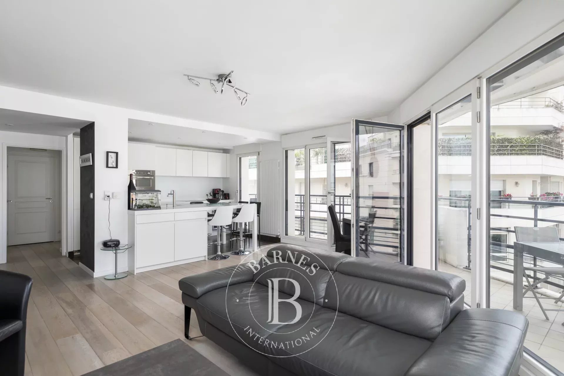 Daire Levallois-Perret - picture 4