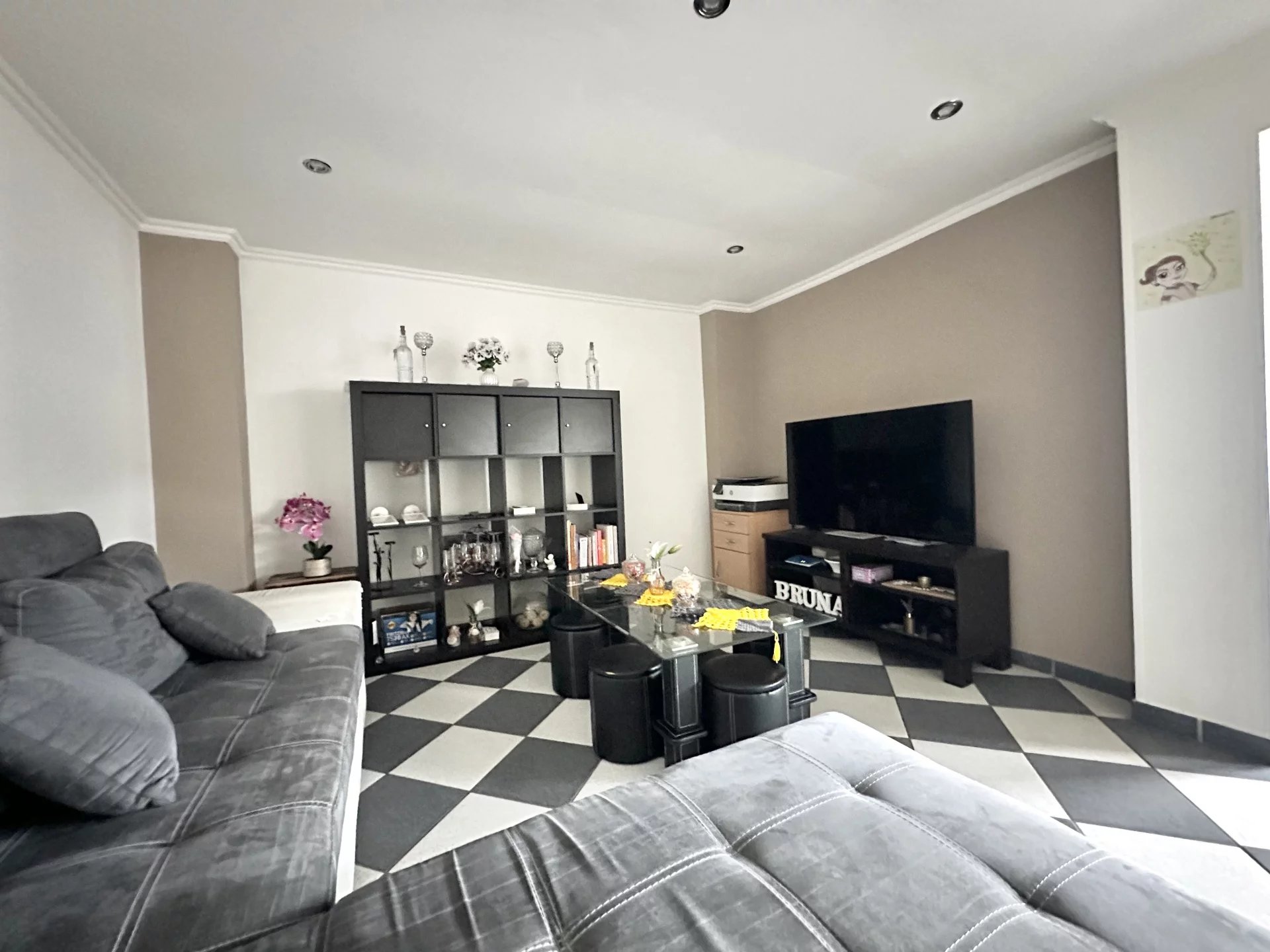 Agence immobilière de AXHOME IMMO SARL